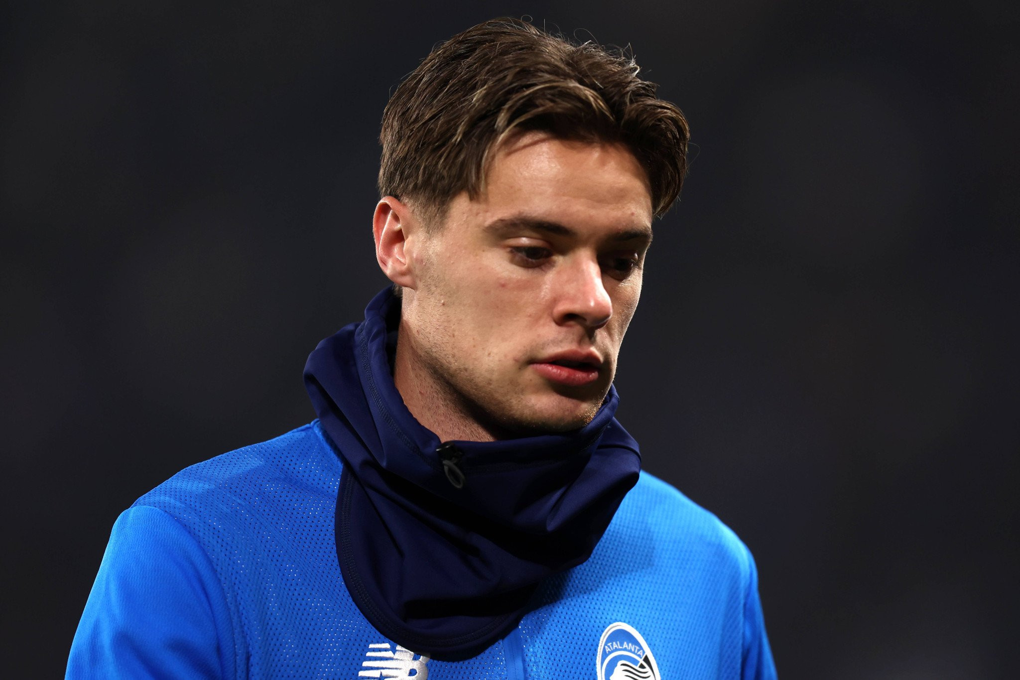 «Προδοσία και ντροπή» - Κρέμασαν πανό στο Κολοσσαίο για τον σταρ της μπάλας που έκανε δεσμό με την κοπέλα του κολλητού του (photo)