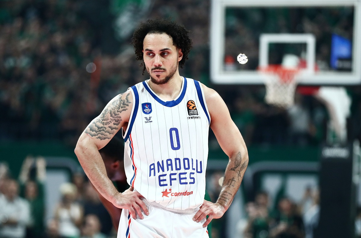 Σοκ στην Εφές: Εκτός για δυο μήνες ο Σέιν Λάρκιν!