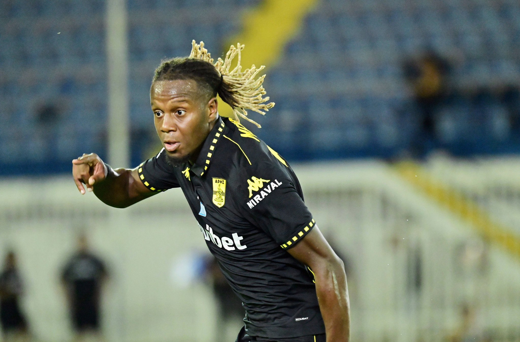 Οι τραυματισμοί του Μεντίλ, ο Φρίντεκ που δεν πείθει τον Χιμένεθ και ο Γενάρης