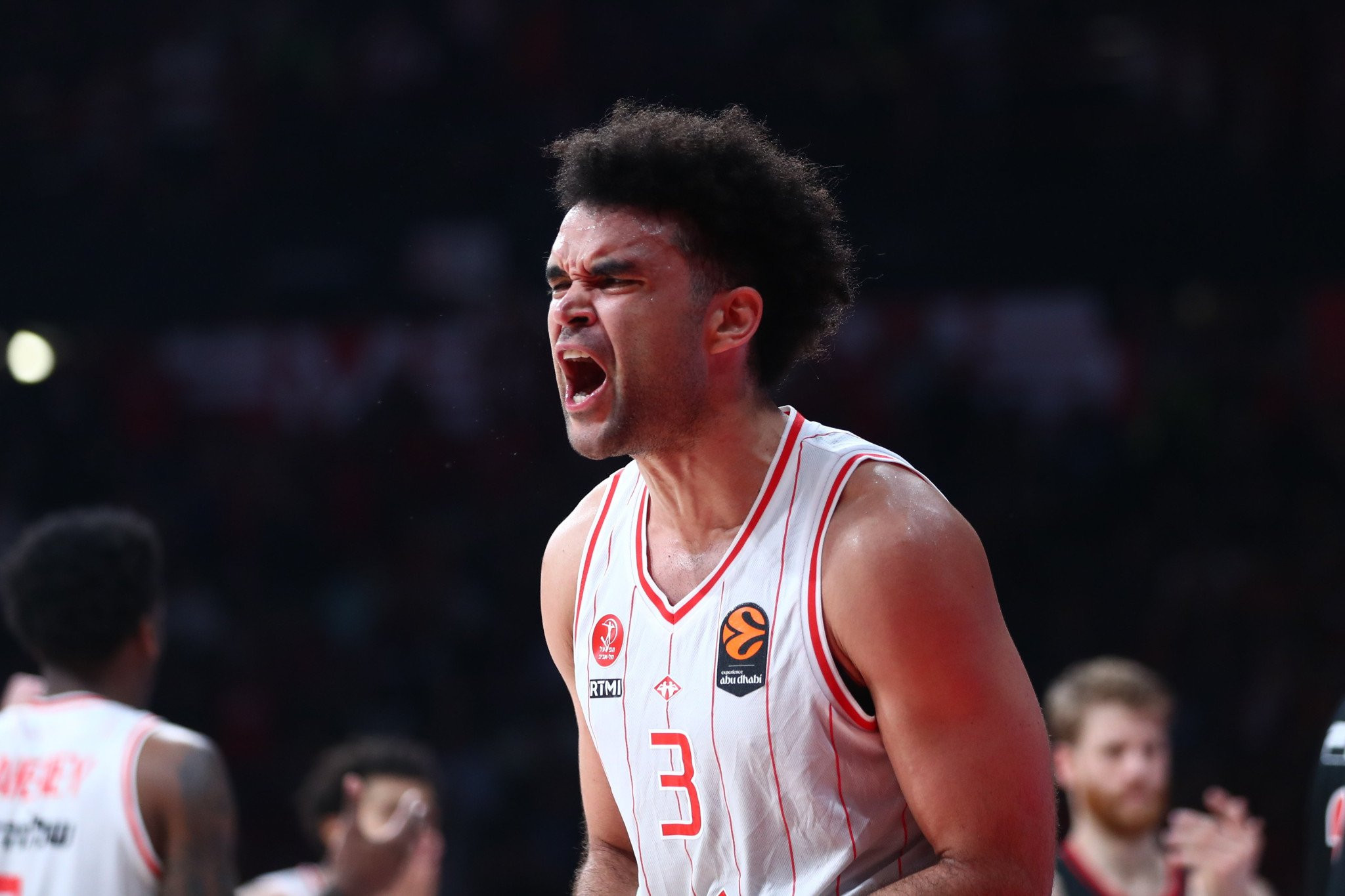 Επέστρεψε στις νίκες η Χάποελ κόντρα στη Dubai παρά τους 36 πόντους του Μπέικον