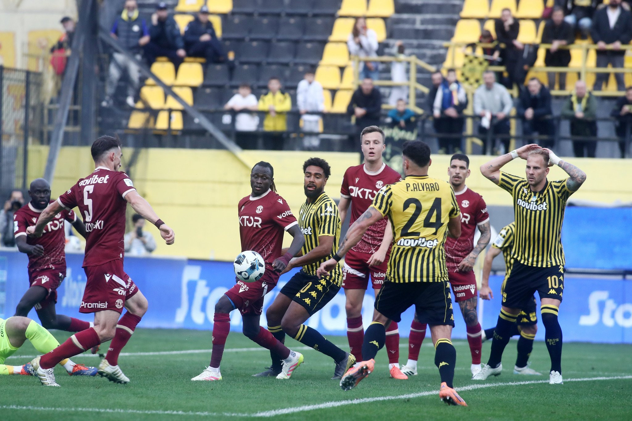 Ηταν που ήταν στραβό το κλίμα στον Άρη… ήρθε και έδεσε με την γρήγορη αποβολή