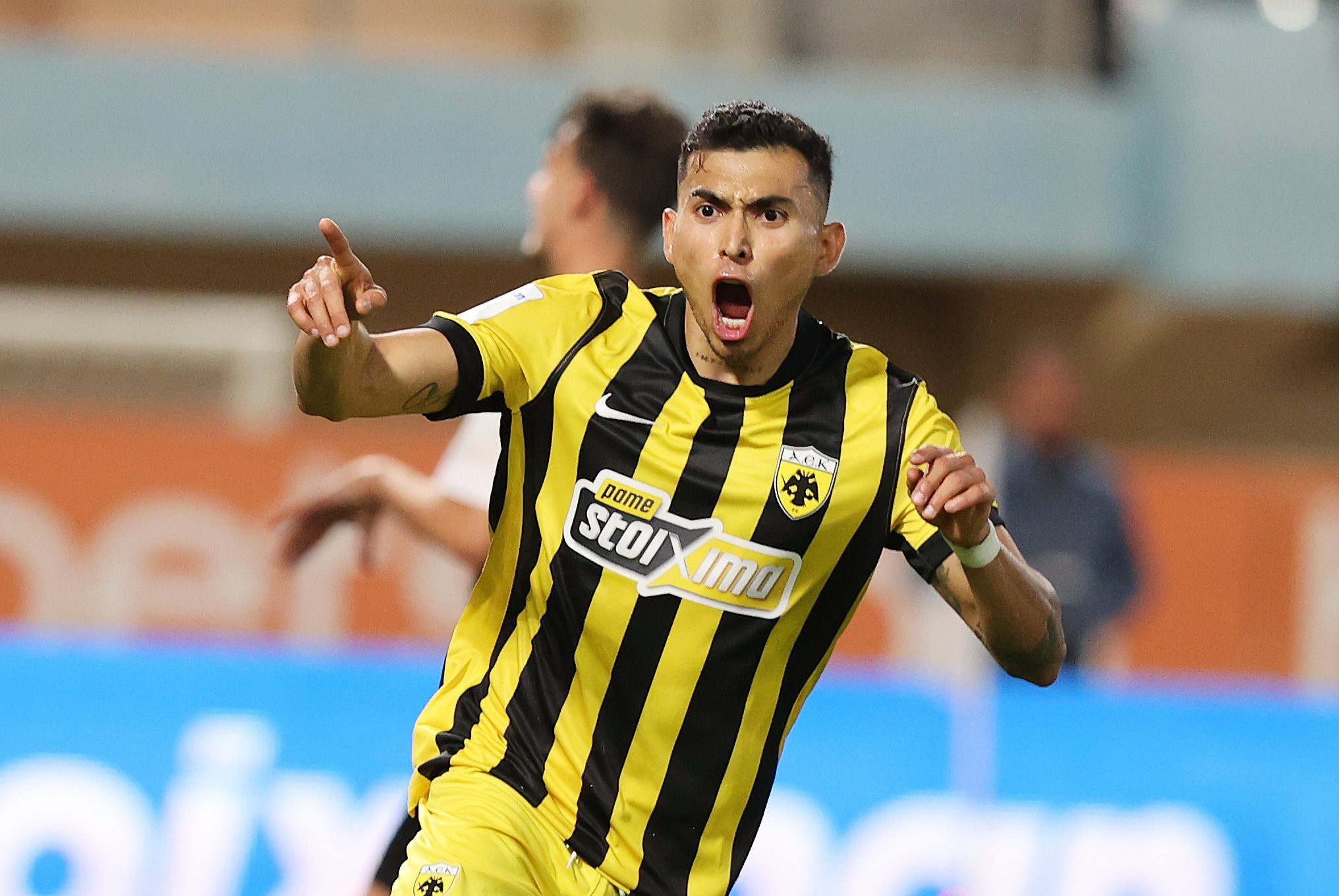 Η ΑΕΚ με Πινέδα ξανά, πέρασε από το μπλόκο της Κρήτης