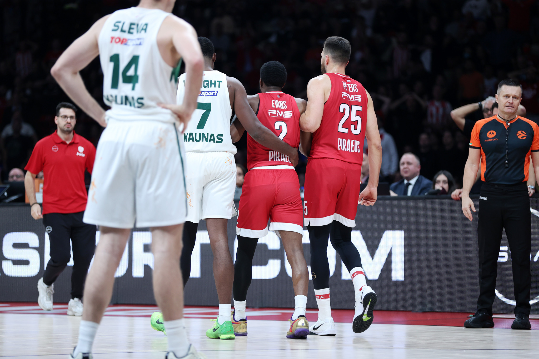 «No way...»: Η ατάκα του σοκαρισμένου Έβανς μετά τον νέο τραυματισμό του