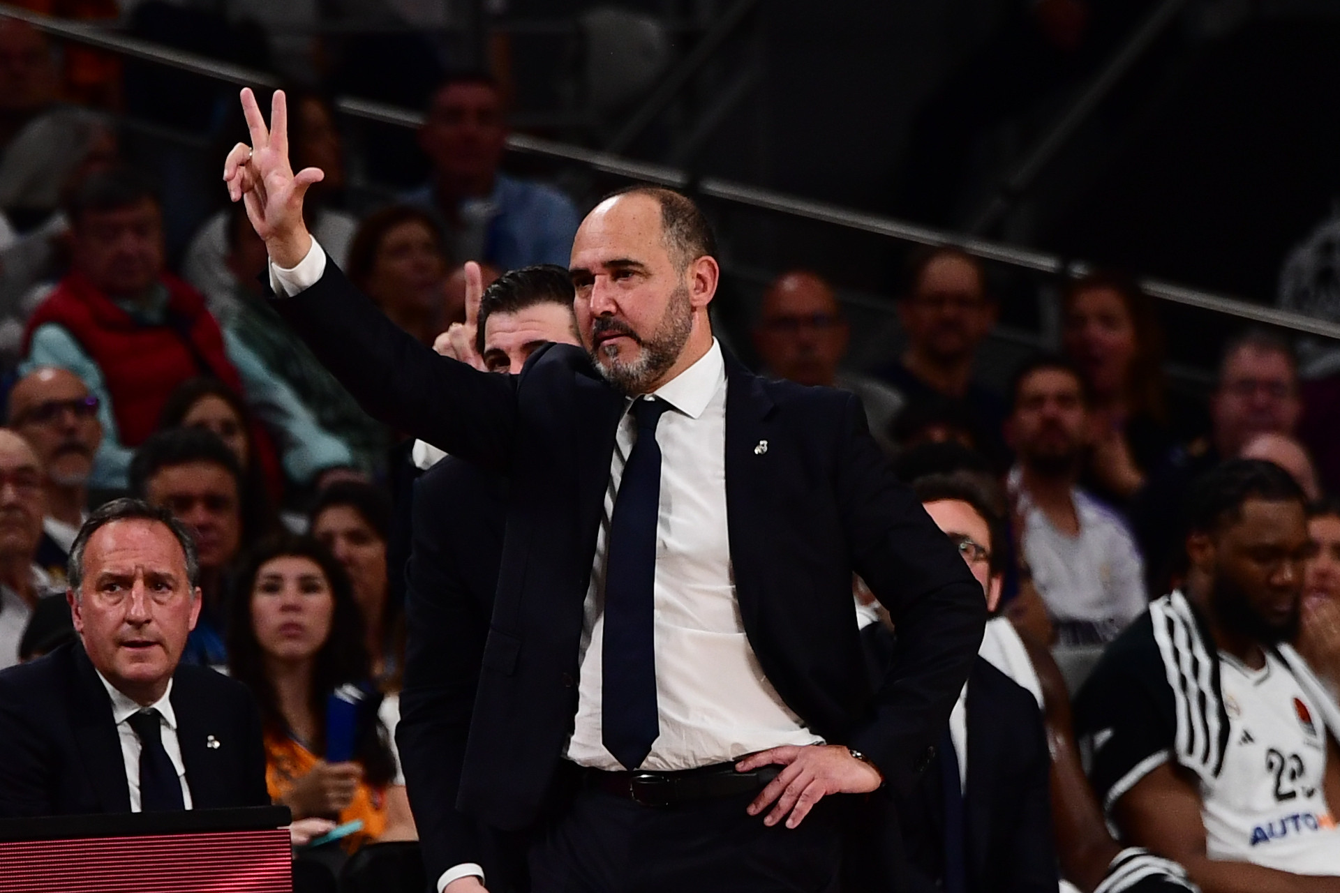 Παίκτης του Περιστερίου στις πρώτες κλήσεις του Τσους Ματέο στην Εθνική Ισπανίας