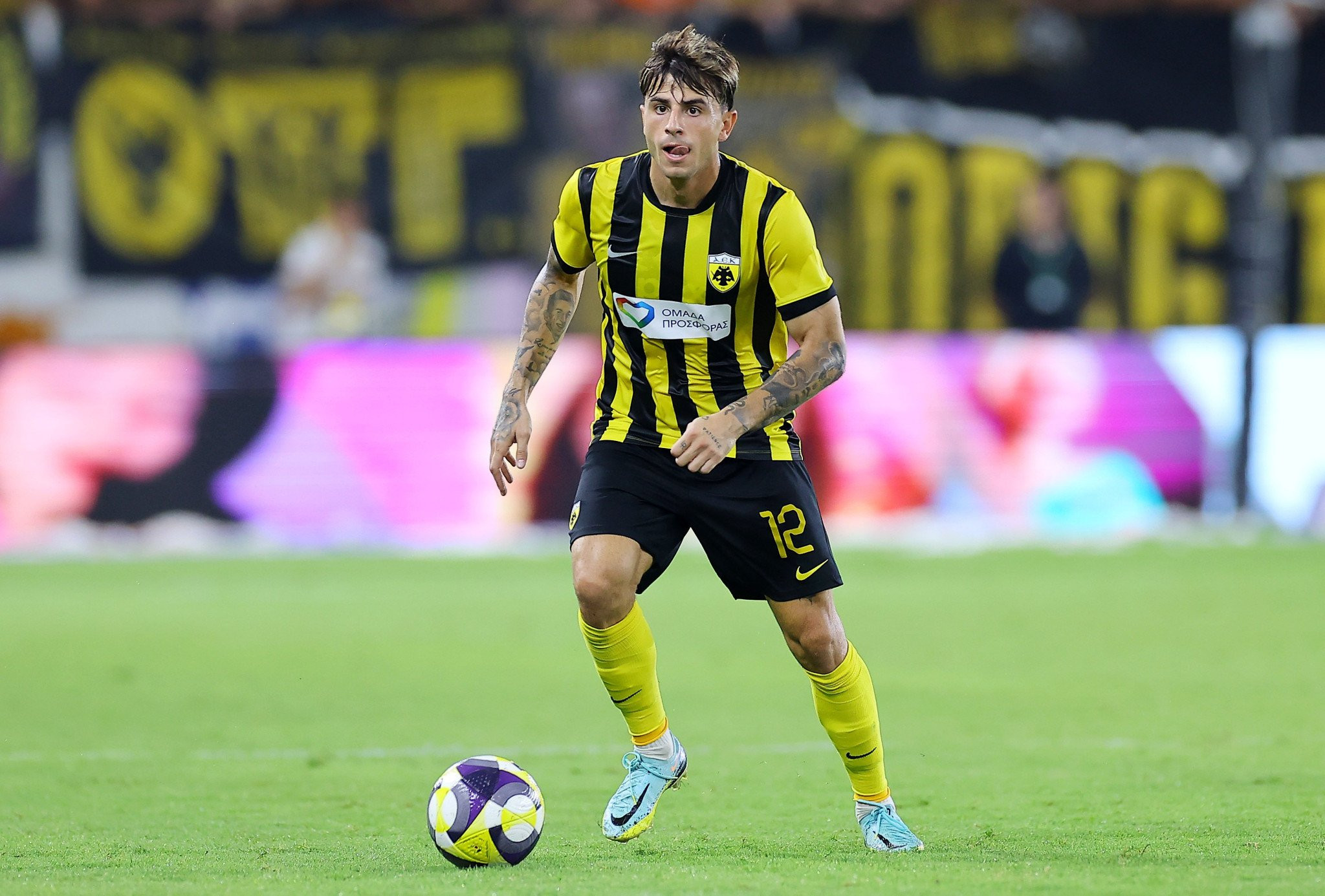 Η ΑΕΚ «δένει» Ρότα και θέλει τον Γενάρη ένα ακόμη δεξί μπακ