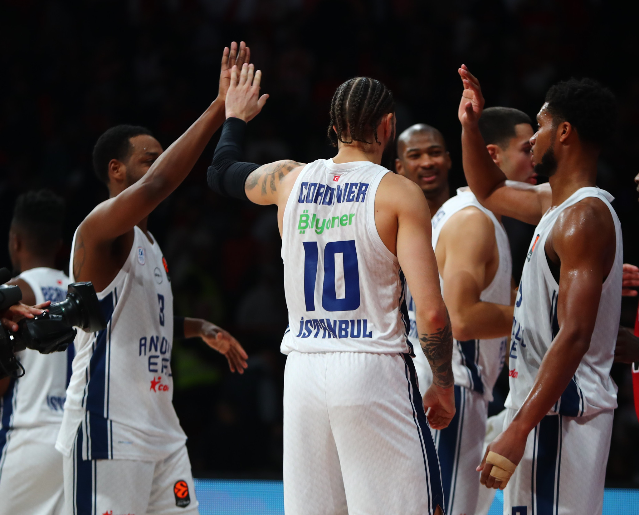 Με το μυαλό στον άτυχο Λάρκιν η Εφές κέρδισε στην Αττάλεια την... μισή Μπάγερν