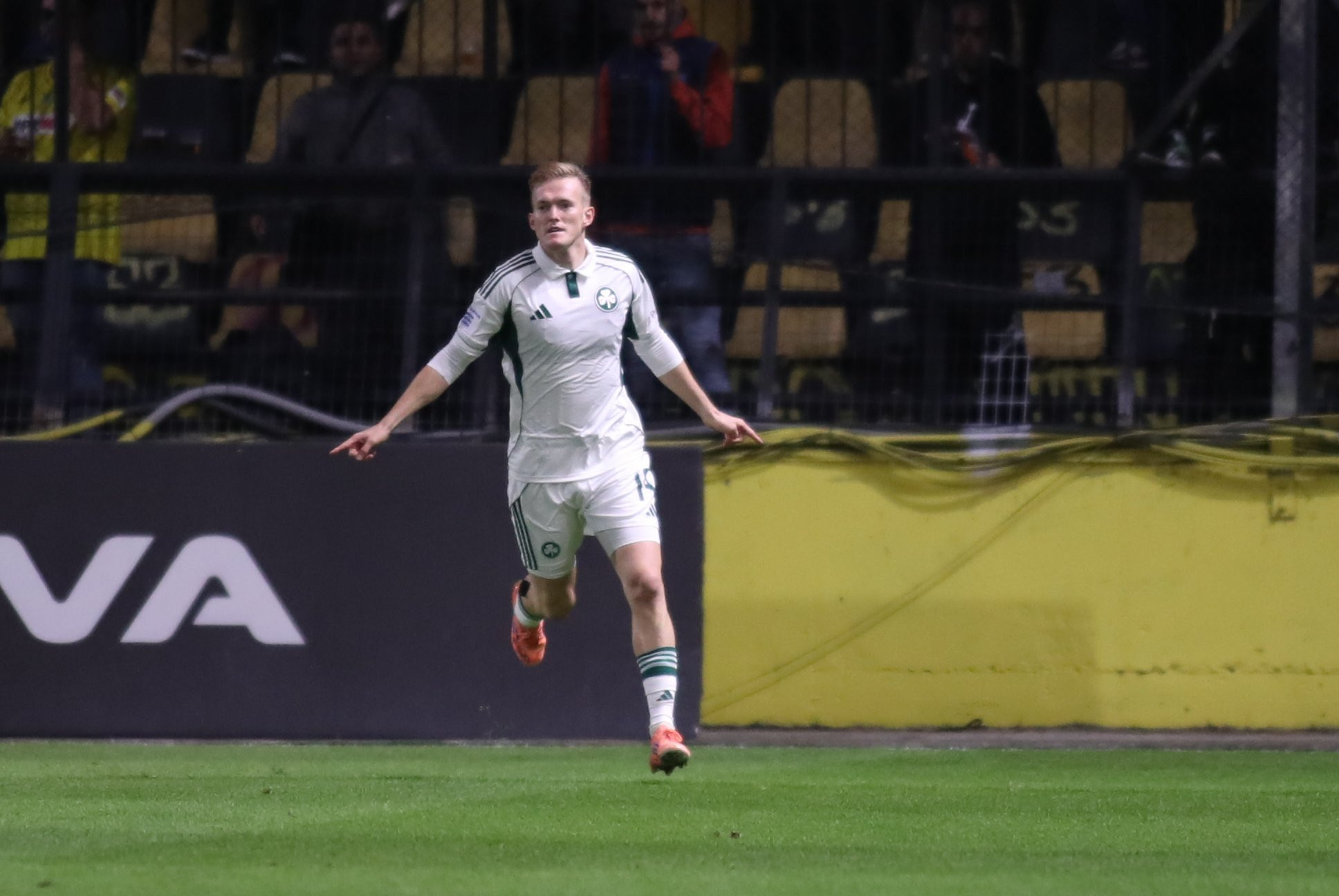 Με Σφιντέρσκι, Κεντζιόρα και Ντραγκόφσκι η αποστολή της εθνικής Πολωνίας