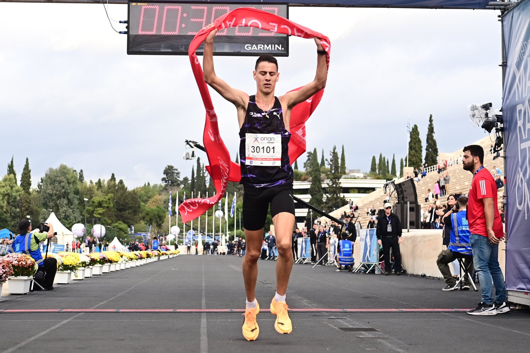 Ρεκόρ και πρωτιά για Πετρουλάκη και Μαρινάκου στα 10χλμ - Στην τρίτη θέση ο Διακοστεφανής