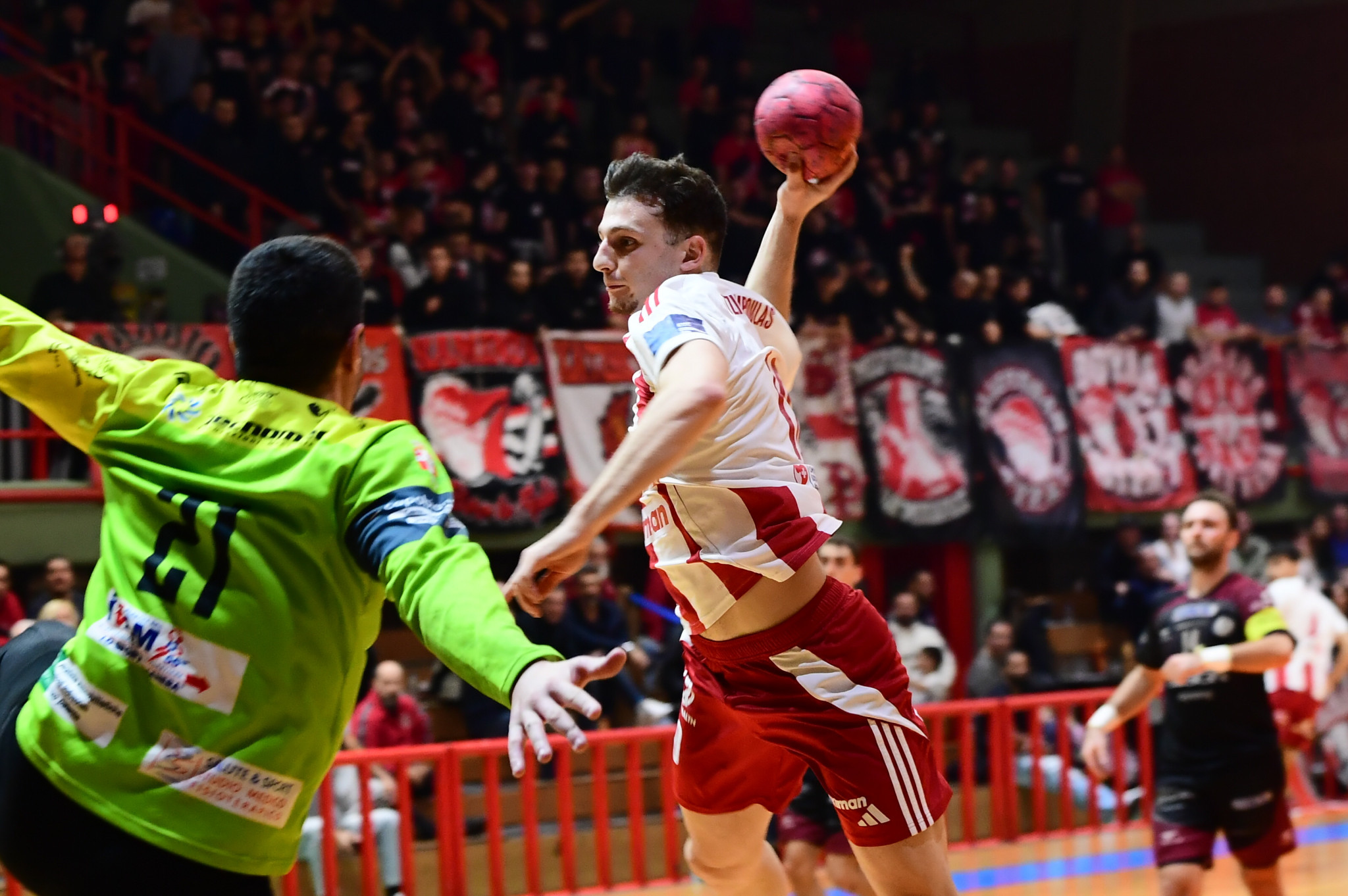 EHF European Cup: Νίκη για Ολυμπιακό, ήττες για ΠΑΟΚ και Δράμα, αποκλεισμός για ΑΕΚ