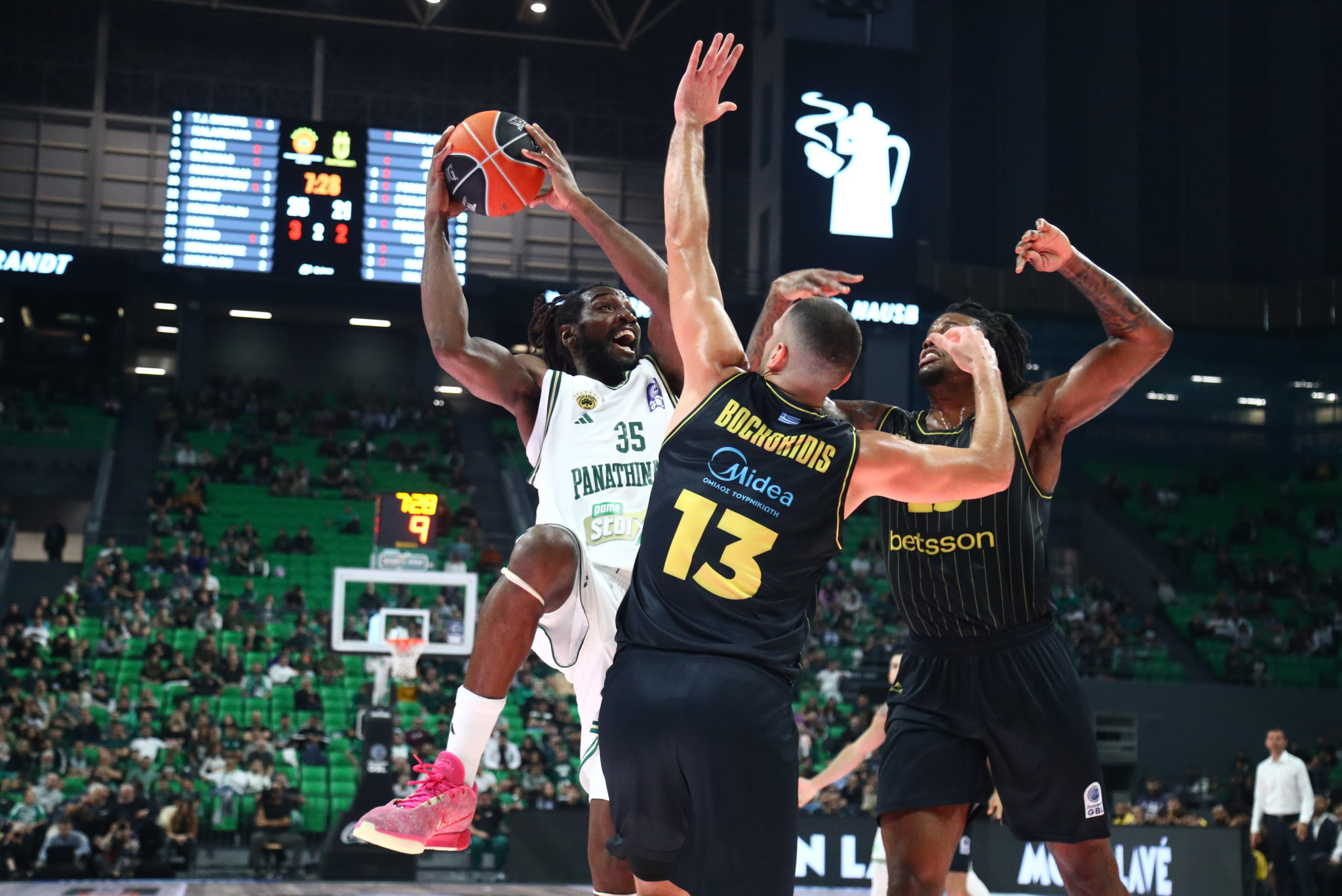 Η βαθμολογία της Stoiximan GBL μετά τις νίκες Ολυμπιακού και Παναθηναϊκού