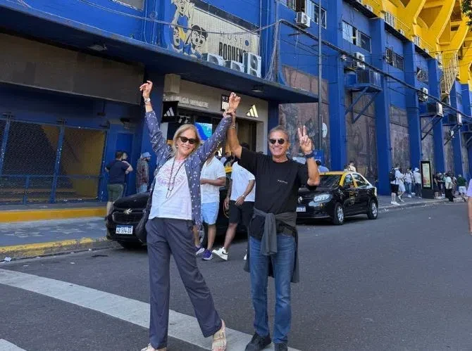 Στο «Μπομπονέρα» o Γιώργος Νταλάρας: «Φέραμε γούρι στην Μπόκα» (photo)