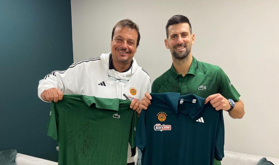 Η ανάρτηση του Αταμάν για τη συνάντηση με τον Τζόκοβιτς - Αντάλλαξαν μπλούζες και κολακευτικά λόγια