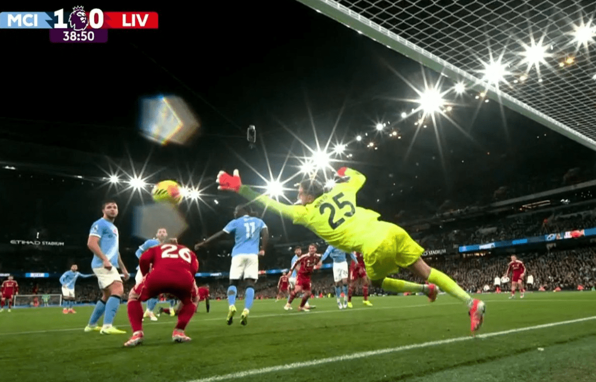 Πρώην διαιτητής της Premier διαφωνεί με την ακύρωση του γκολ της Λίβερπουλ: «Δεν επηρεάζει τη φάση»