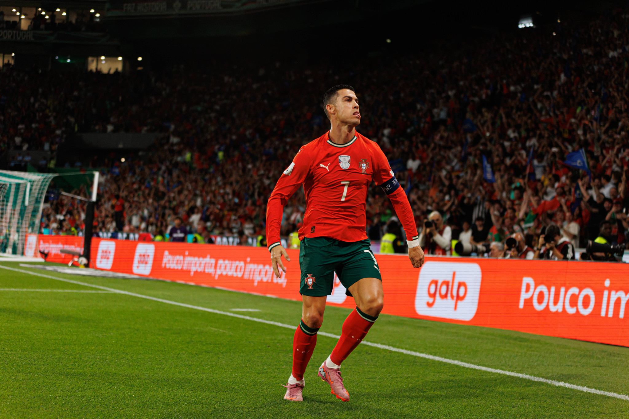 Γκάφα της FIFA: Άφησε εκτός αφίσας του Μουντιάλ τον Κριστιάνο Ρονάλντο - Έσβησε τη φωτογραφία μετά τον σάλο