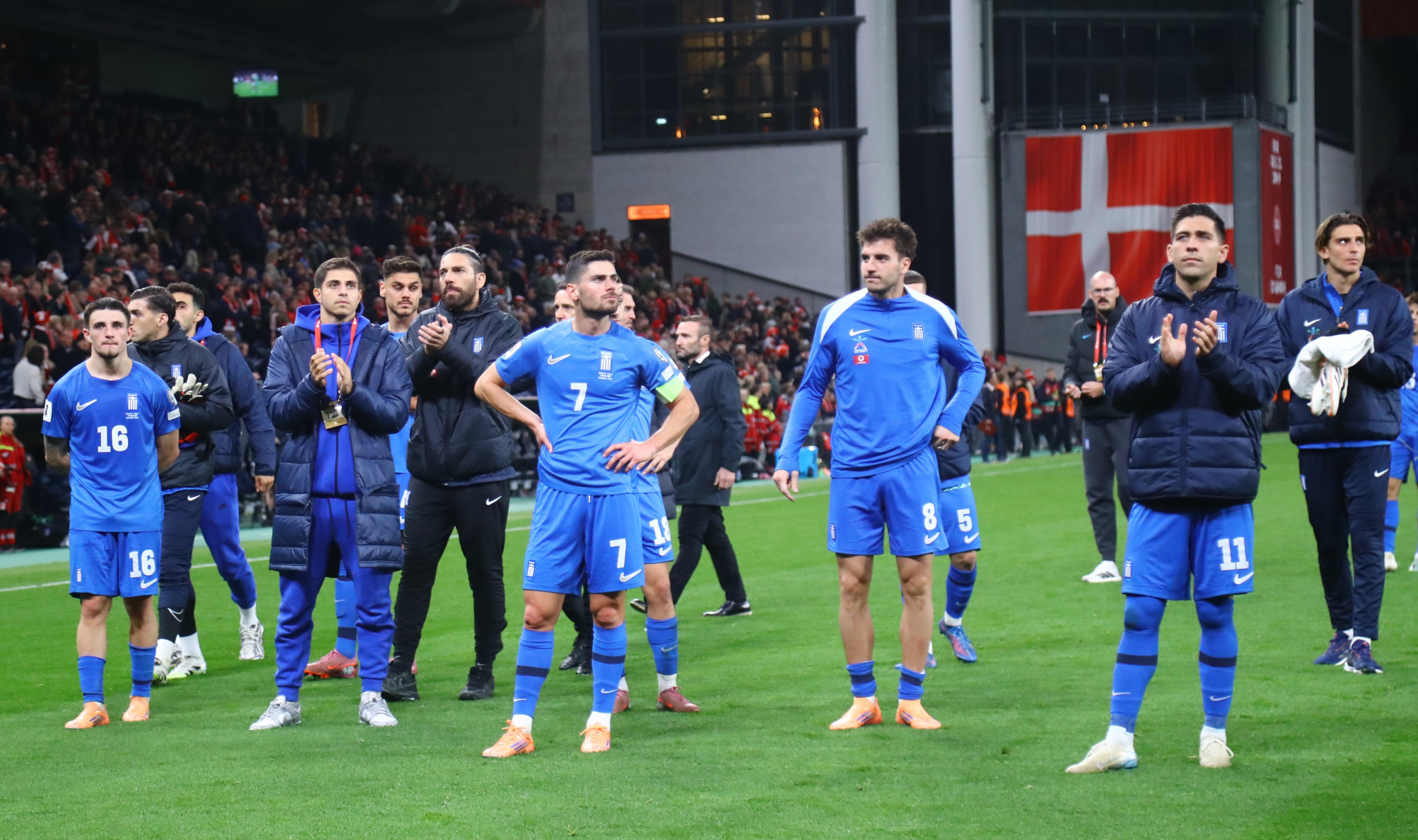 Κριτική του «Footmercato» στην Εθνική Ελλάδας: «Ανεπαρκής αμυντικά, ανέτοιμη, βυθίζεται σε τέλμα...»