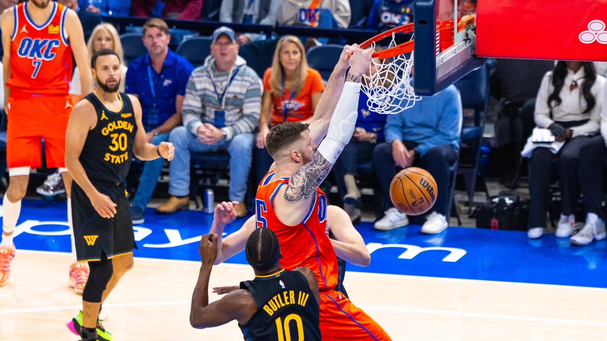 Ασταμάτητοι οι Θάντερ, «έτρεχαν» με 152 οι Τζαζ