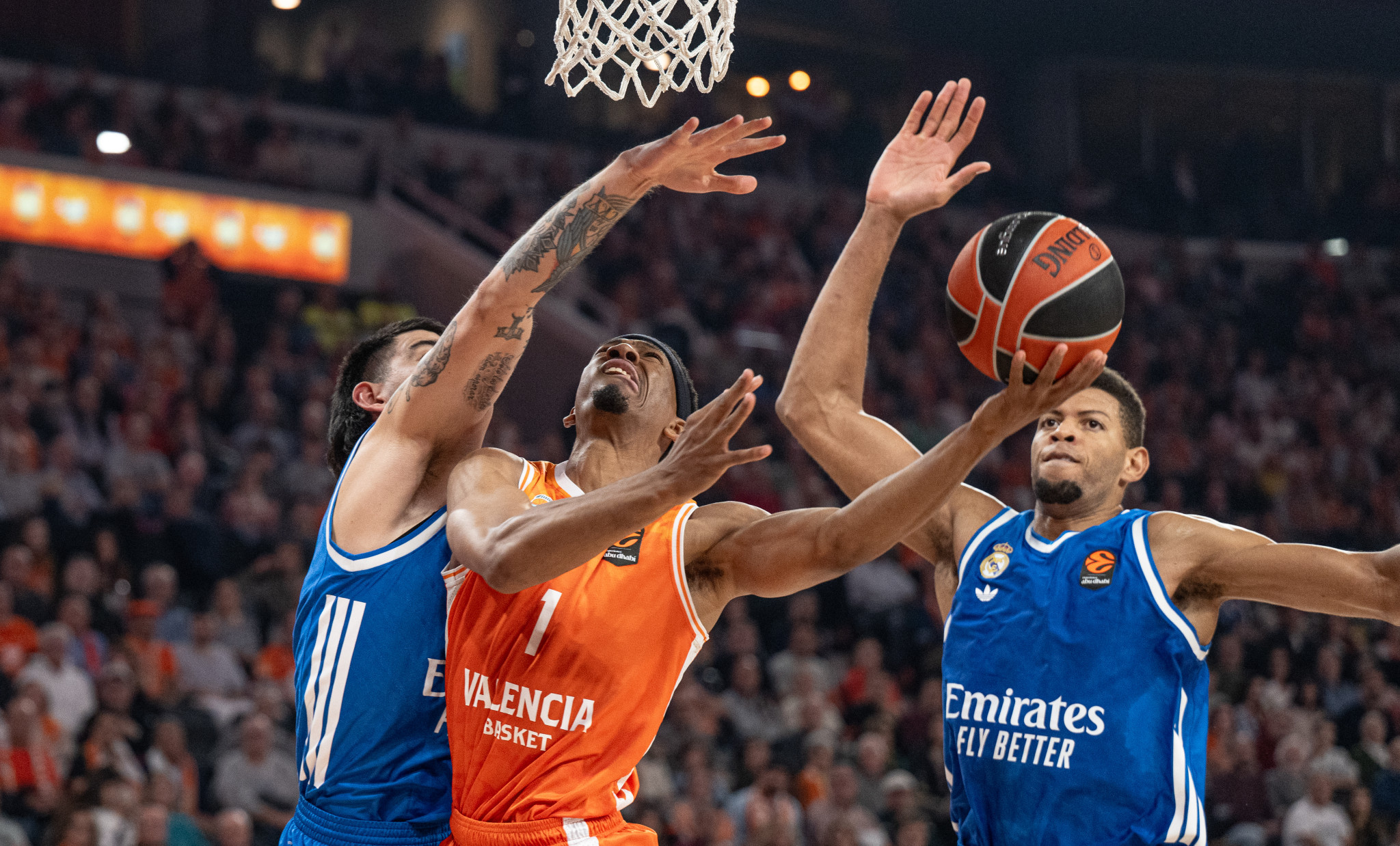 Μεγάλη νίκη της Βαλένθια κόντρα στη Ρεάλ Μαδρίτης