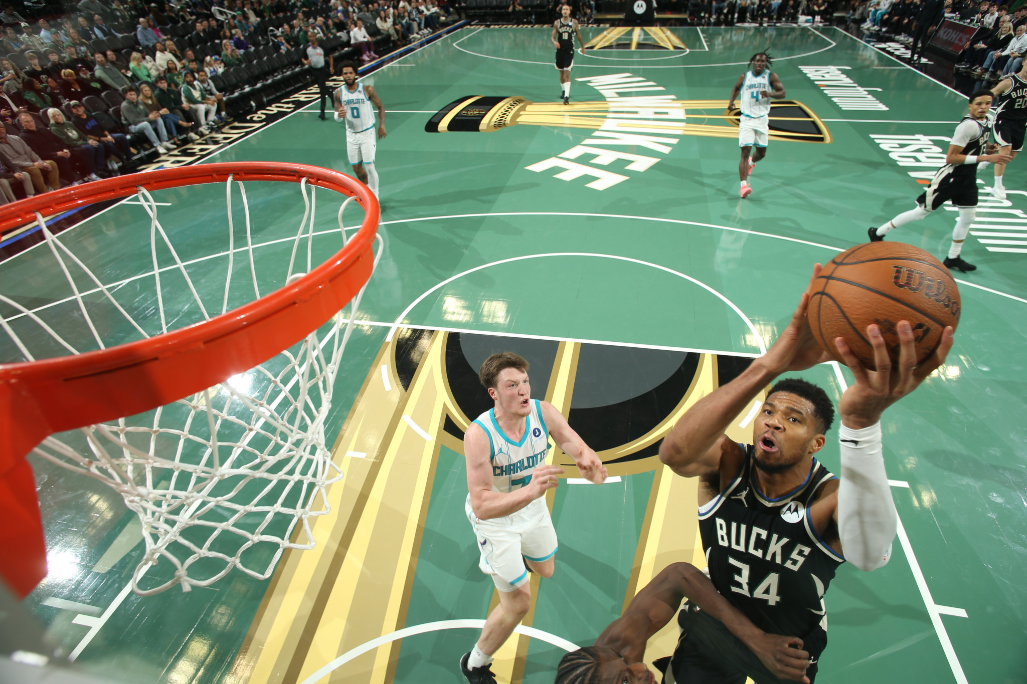 Ο Γιάννης «έφτιαξε» τους συμπαίκτες του και οι Μπακς επέστρεψαν στις νίκες