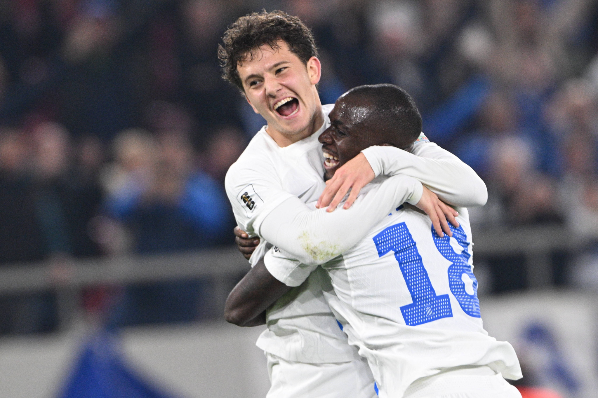 Τρομερή κούρσα και ασίστ του Τεττέη, ο Καρέτσας το 2-0 με άψογο πλασέ (video)