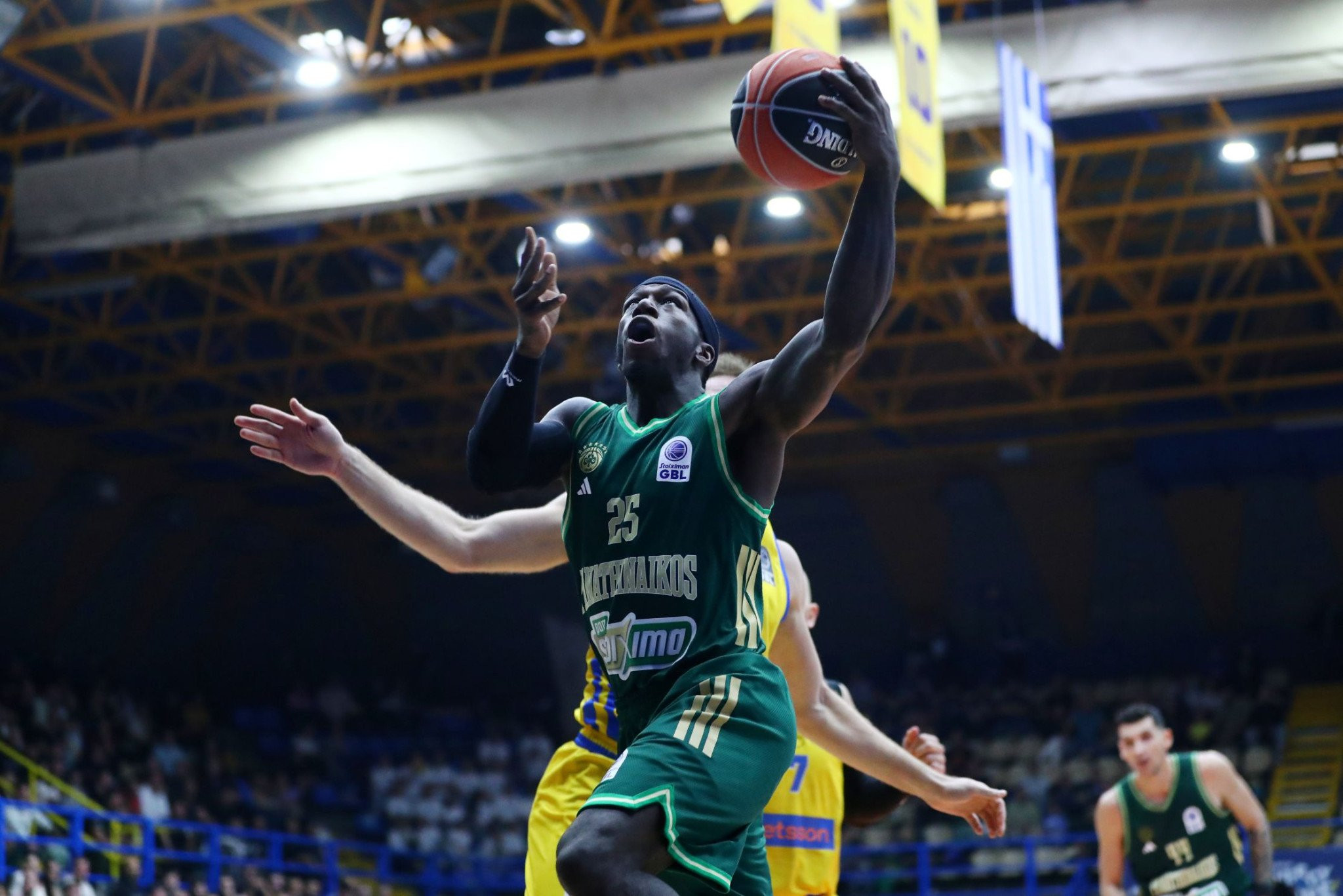 Πήρε μπροστά ο Κέντρικ Ναν και ο Παναθηναϊκός πέρασε από το Περιστέρι