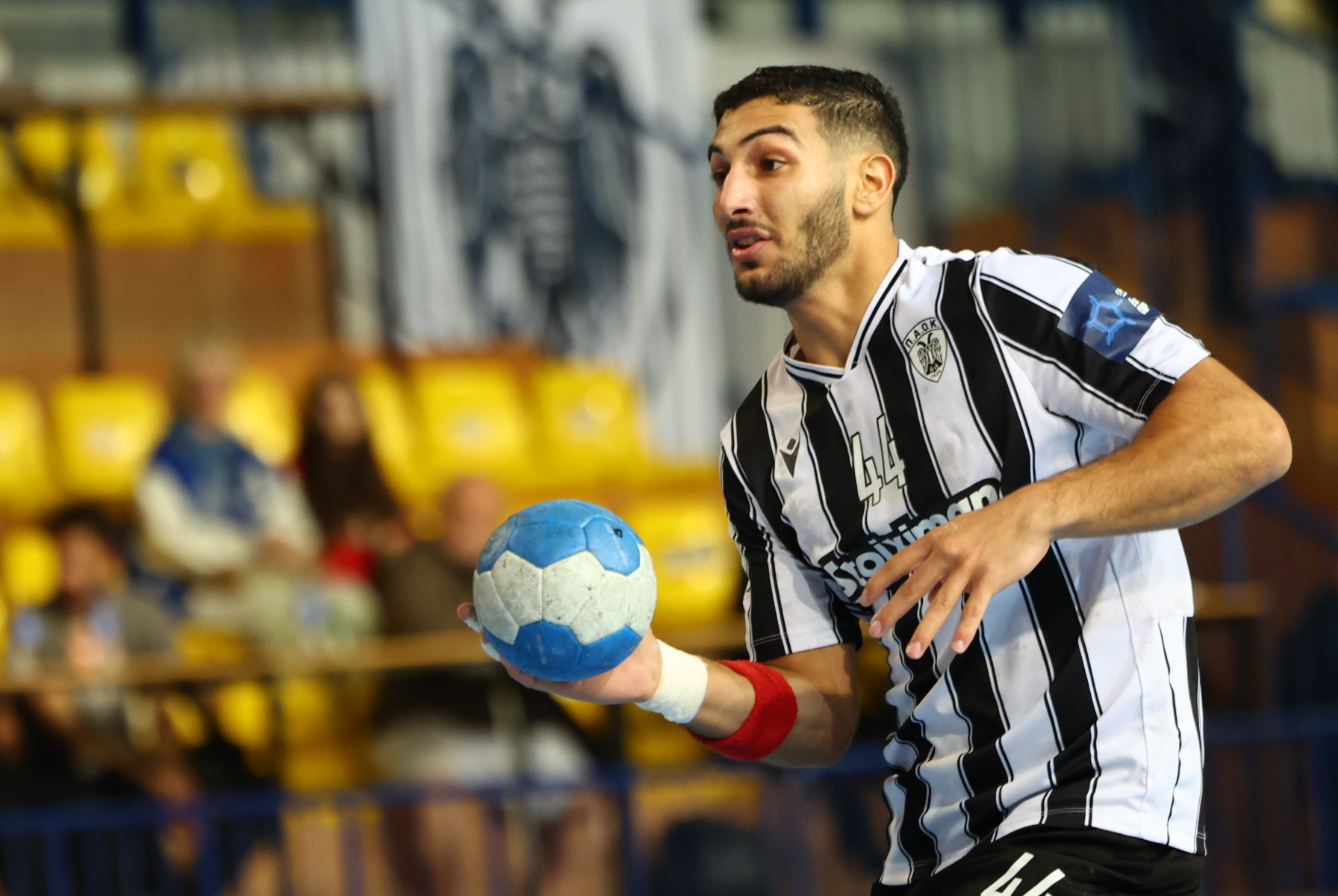 Ανάρτηση από Μπεσίκτας με το σπίτι του Κεμάλ πριν την ρεβάνς με τον ΠΑΟΚ στη Θεσσαλονίκη