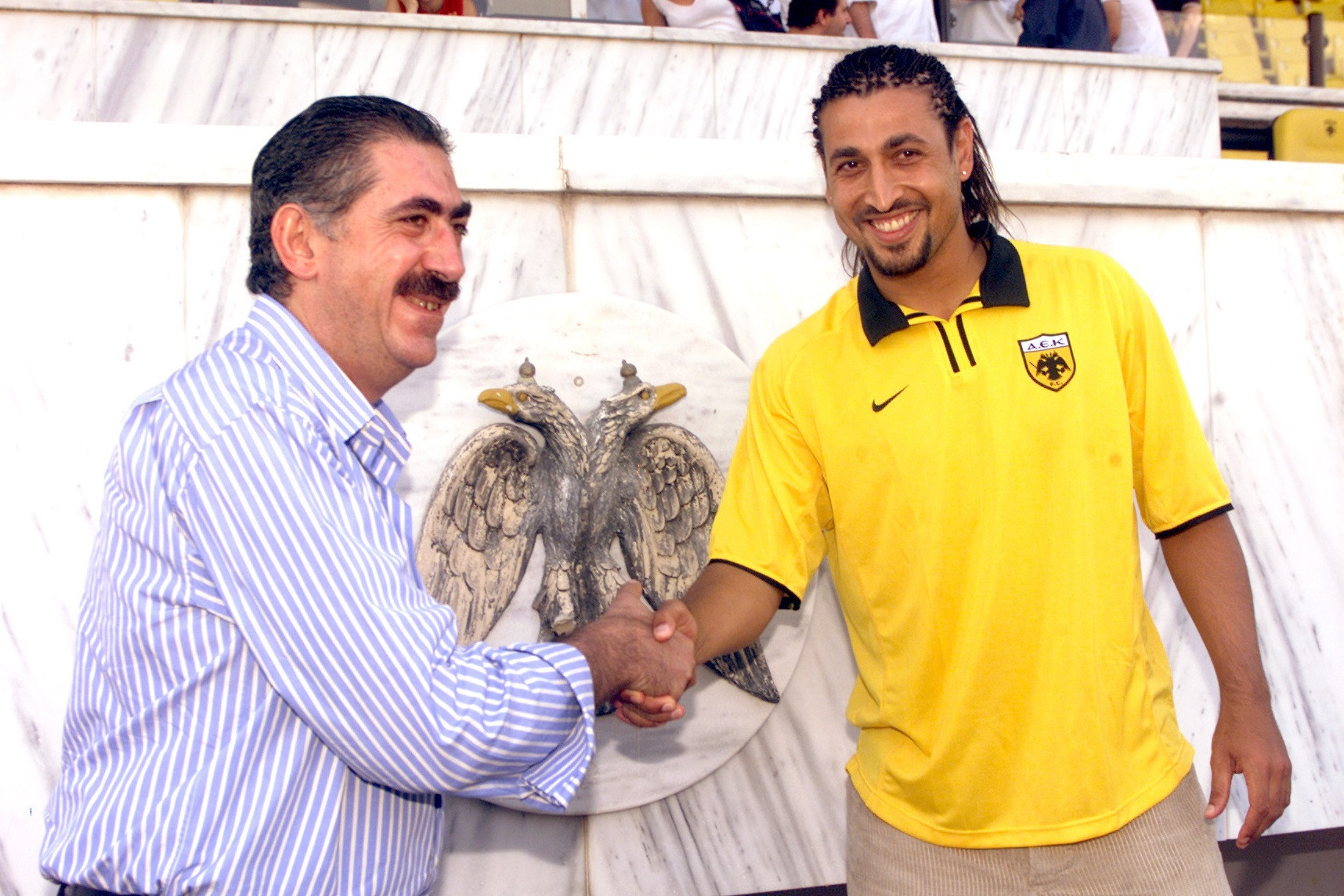 Το σύνθημα των οπαδών της ΑΕΚ για τον Ραμπεσαντρατανά που δεν περίμενε ούτε ο ίδιος να ακούσει