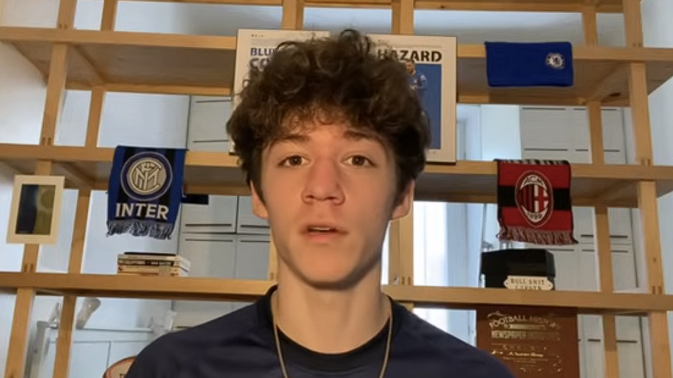 Ένα... παιδί - θαύμα- Πώς ένας 20χρονος content creator έγινε σκάουτερ της Κόμο