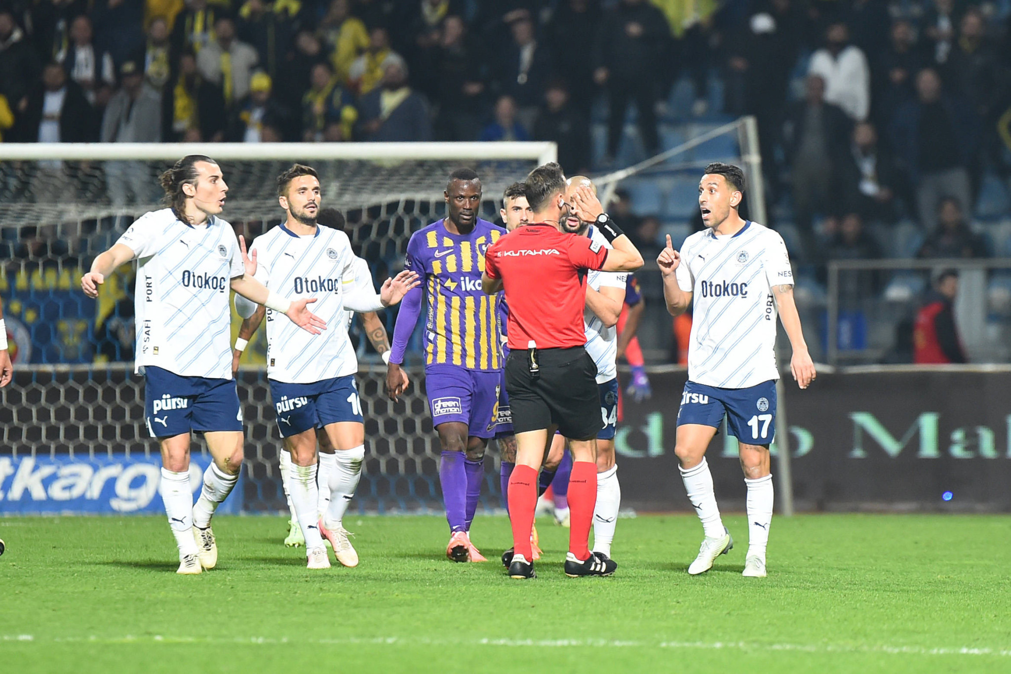 «Ώρα μηδέν» για το τουρκικό ποδόσφαιρο - Τσουνάμι αποκαλύψεων για στημένα και κίνδυνος υποβιβασμού ομάδων