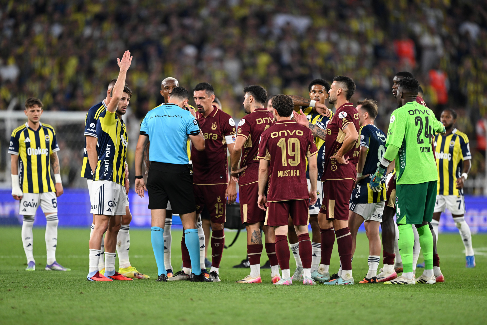 Σκάνδαλο στην Τουρκία: Στη φυλακή έξι διαιτητές και πρόεδρος ομάδας για παράνομο στοιχηματισμό