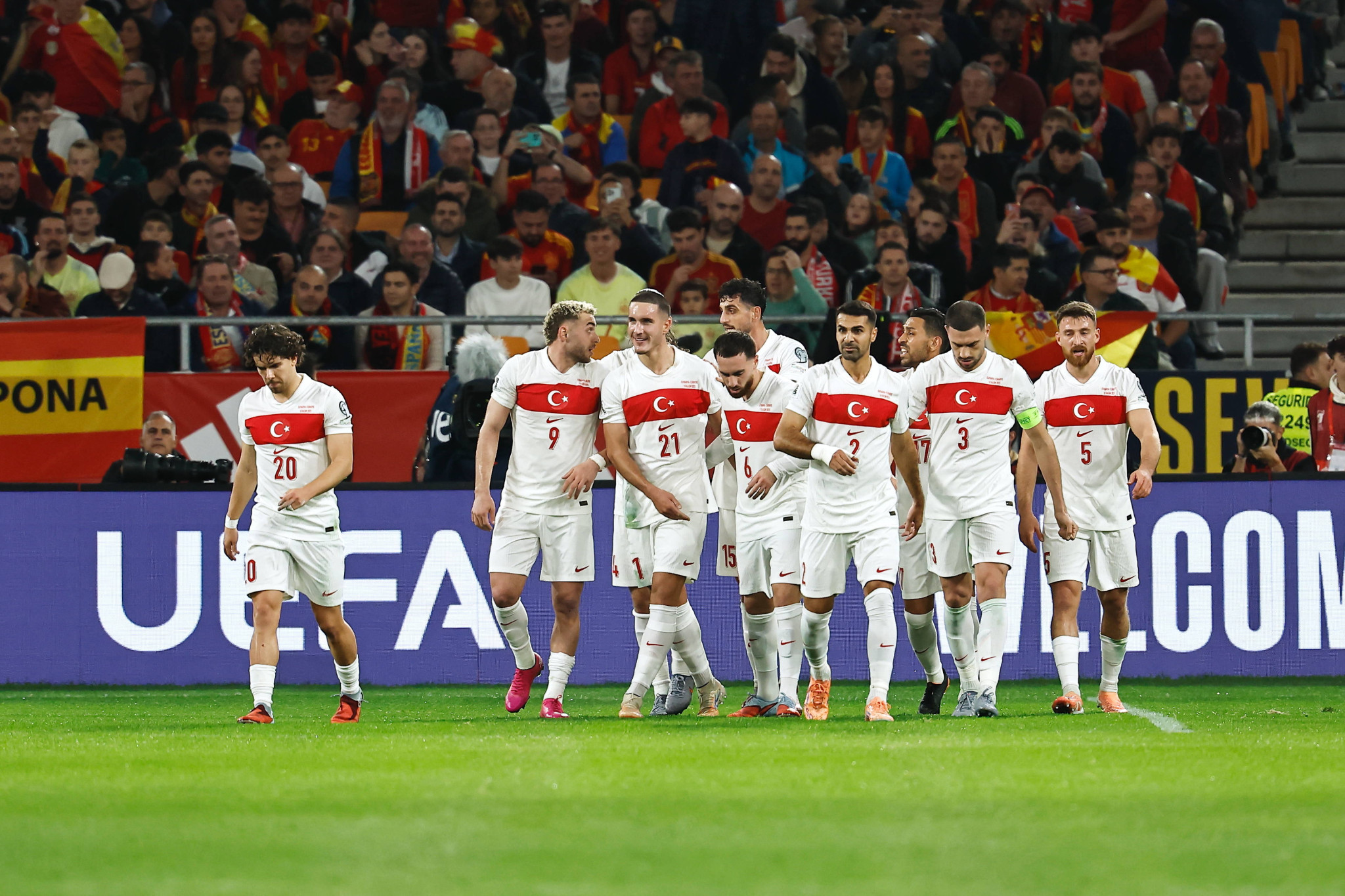 Απώλειες που ξεπερνούν τα 300.000 ευρώ - Η Τουρκία κατήγγειλε κλοπές κοσμημάτων από τα αποδυτήρια της στην Ισπανία