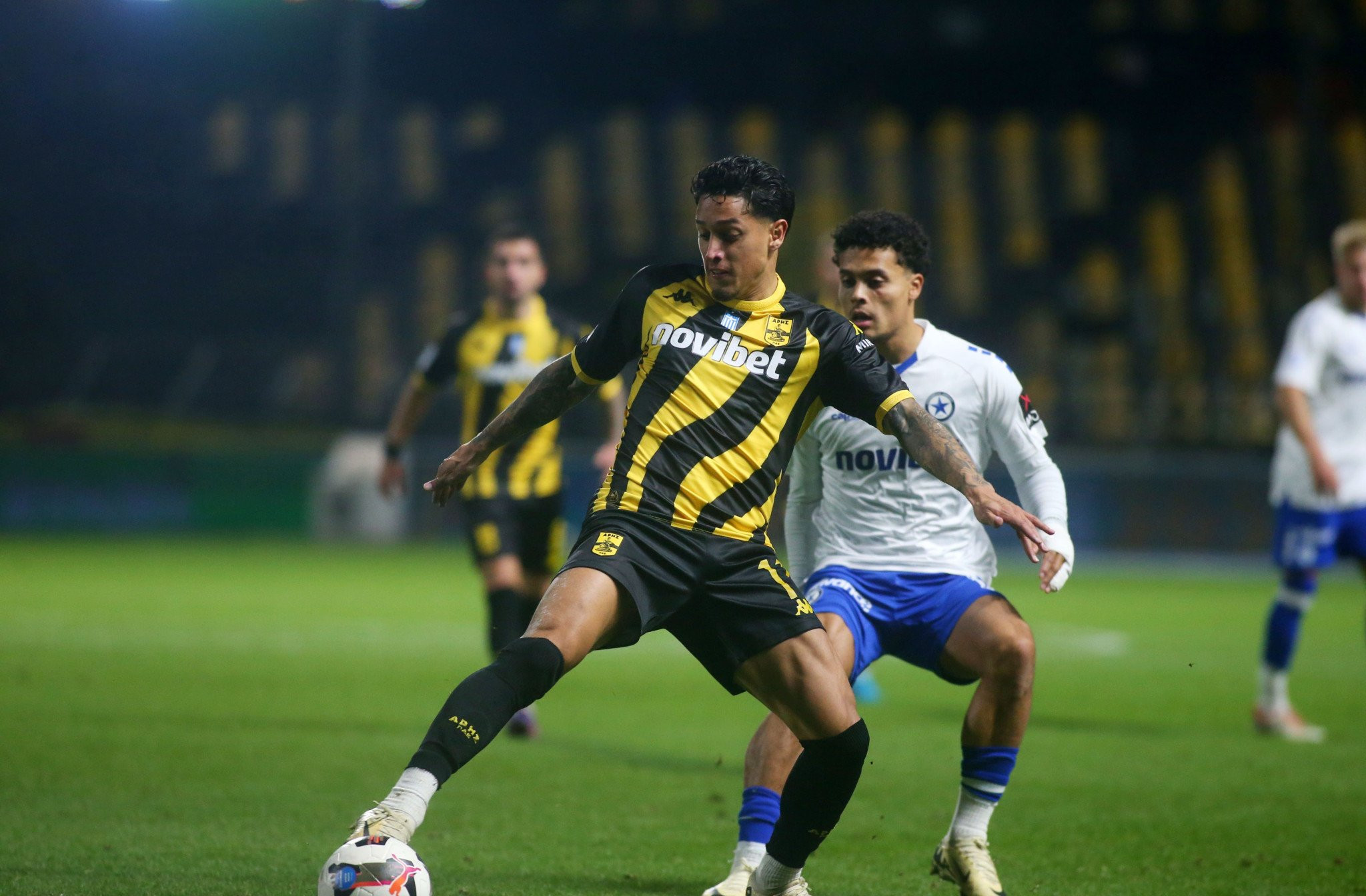 Που θα δείτε σήμερα τα δύο παιχνίδια των Playoffs 5-8 της Super League