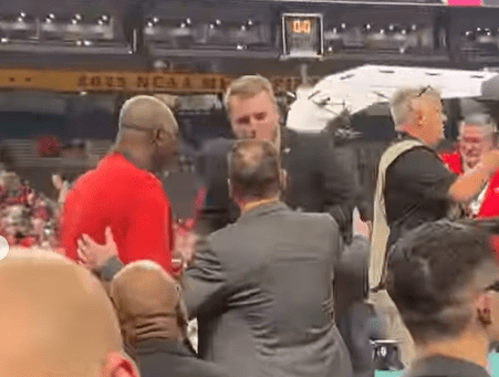 Σεκιουριτάς δεν επέτρεψε στον Ολάζουον να συμμετέχει στους πανηγυρισμούς του Χιούστον (pic)