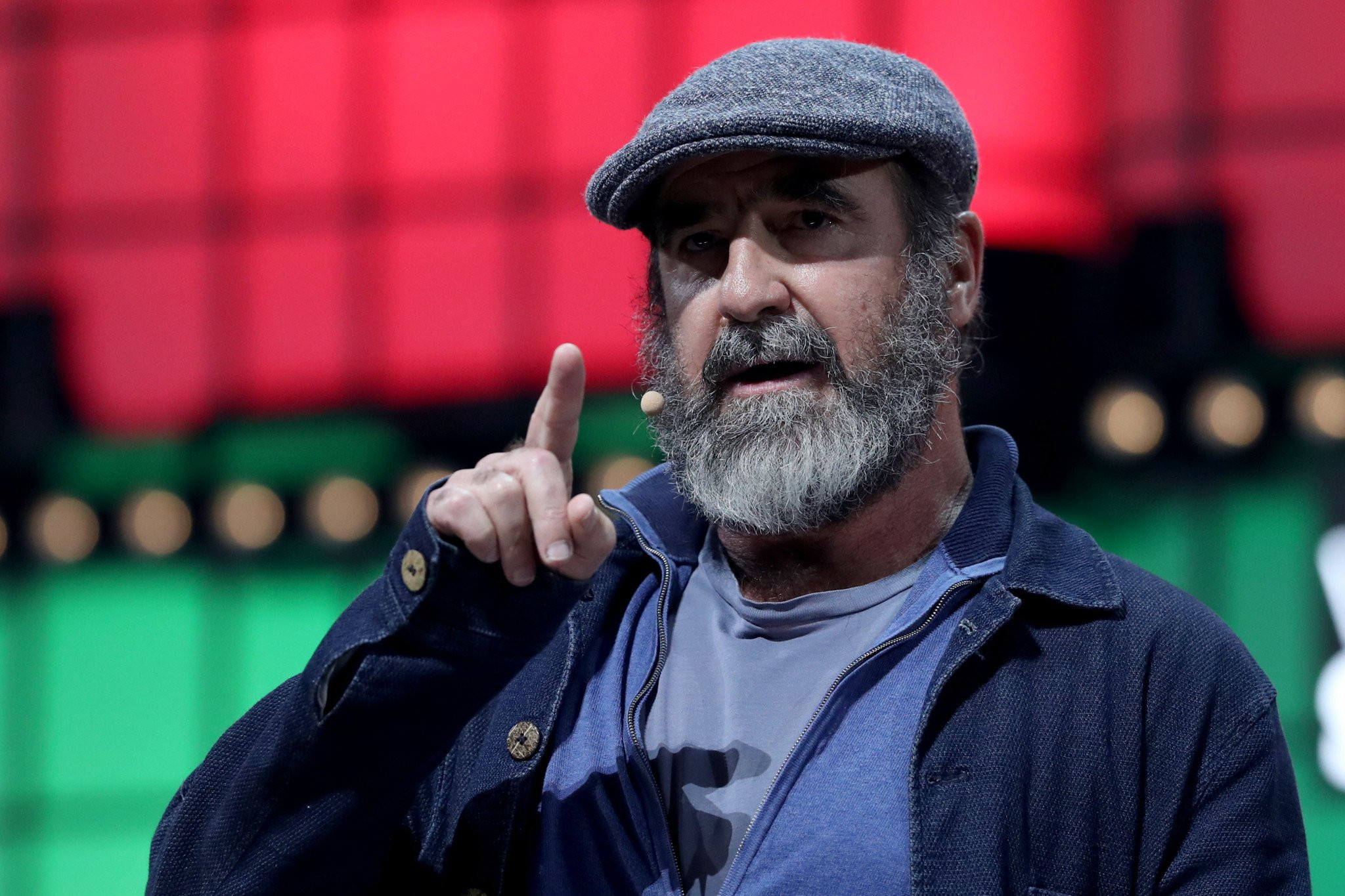 Καταιγιστικός Καντονά: «Η Γιουνάιτεντ καταστρέφεται με τον Ράτκλιφ»