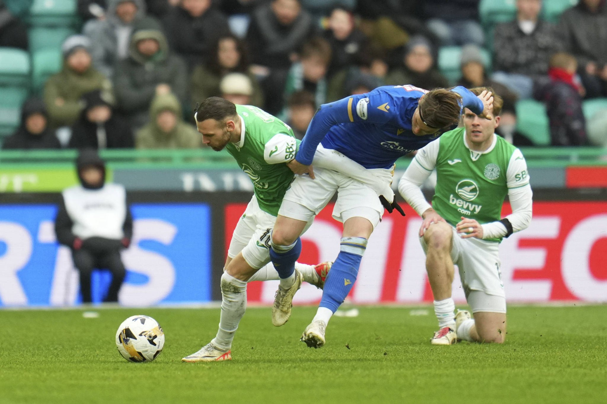 Απρόσμενη ήττα (1-0) για την Σέλτικ από την ουραγό Σεντ Τζόνστον