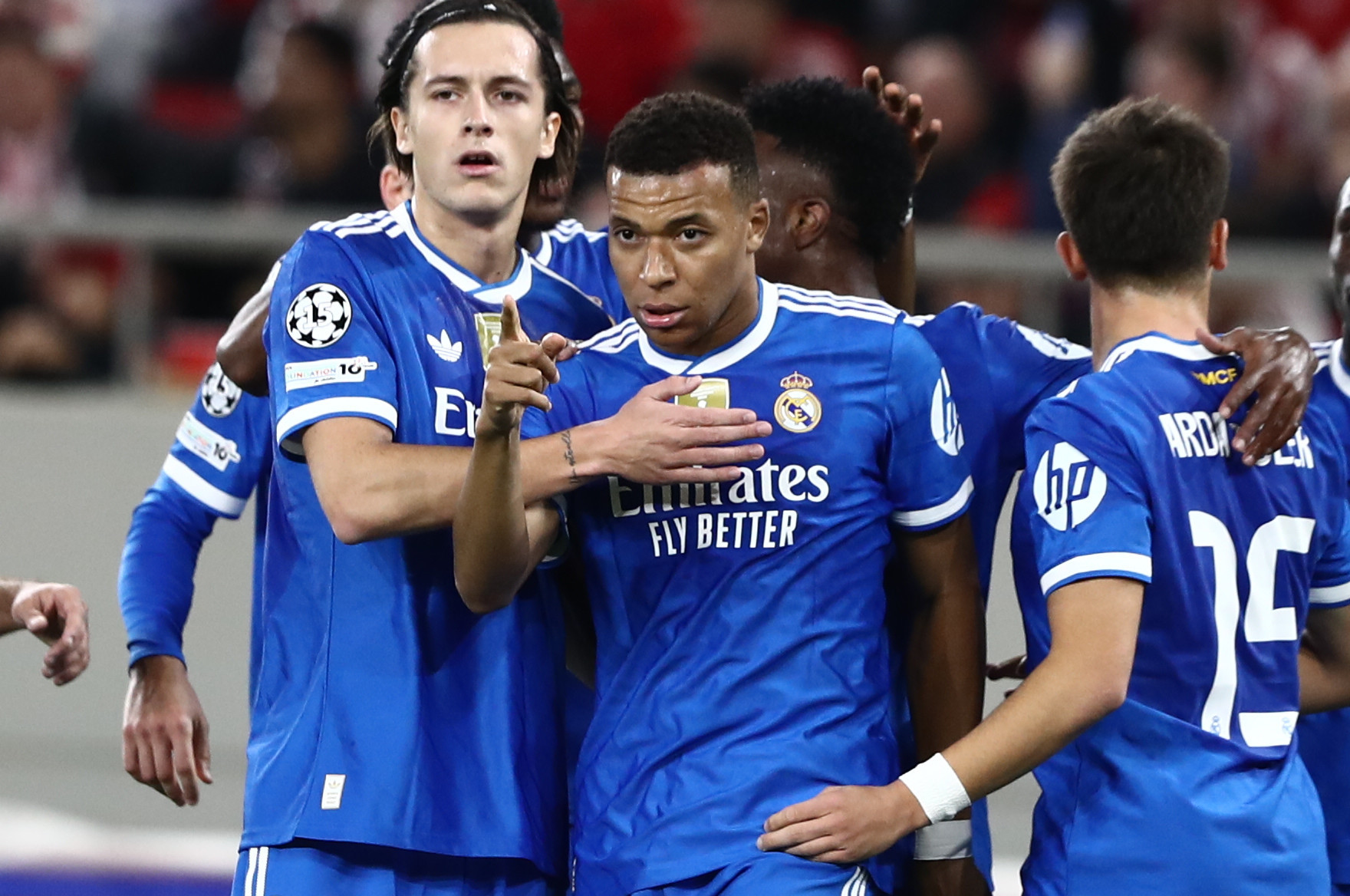 Από τη σέντρα μέχρι το χατ τρικ: Ο Εμπαπέ τα κατάφερε σε 28'19'', υπήρξαν δύο που τον... πρόλαβαν