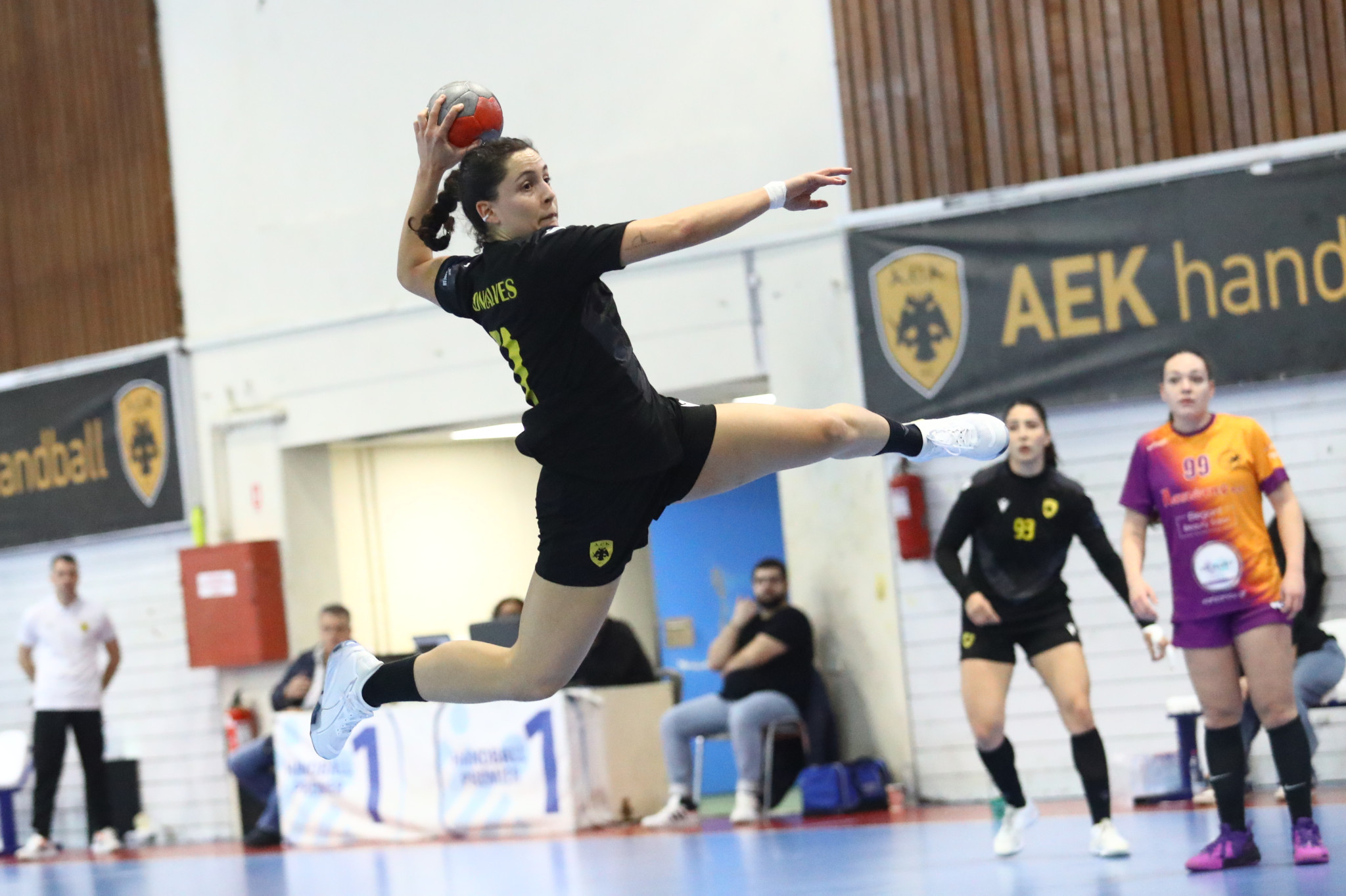 Συνεχίζει αήττητη η ΑΕΚ στην Α1 του χάντμπολ γυναικών, κόντρα στο Καματερό το 5/5
