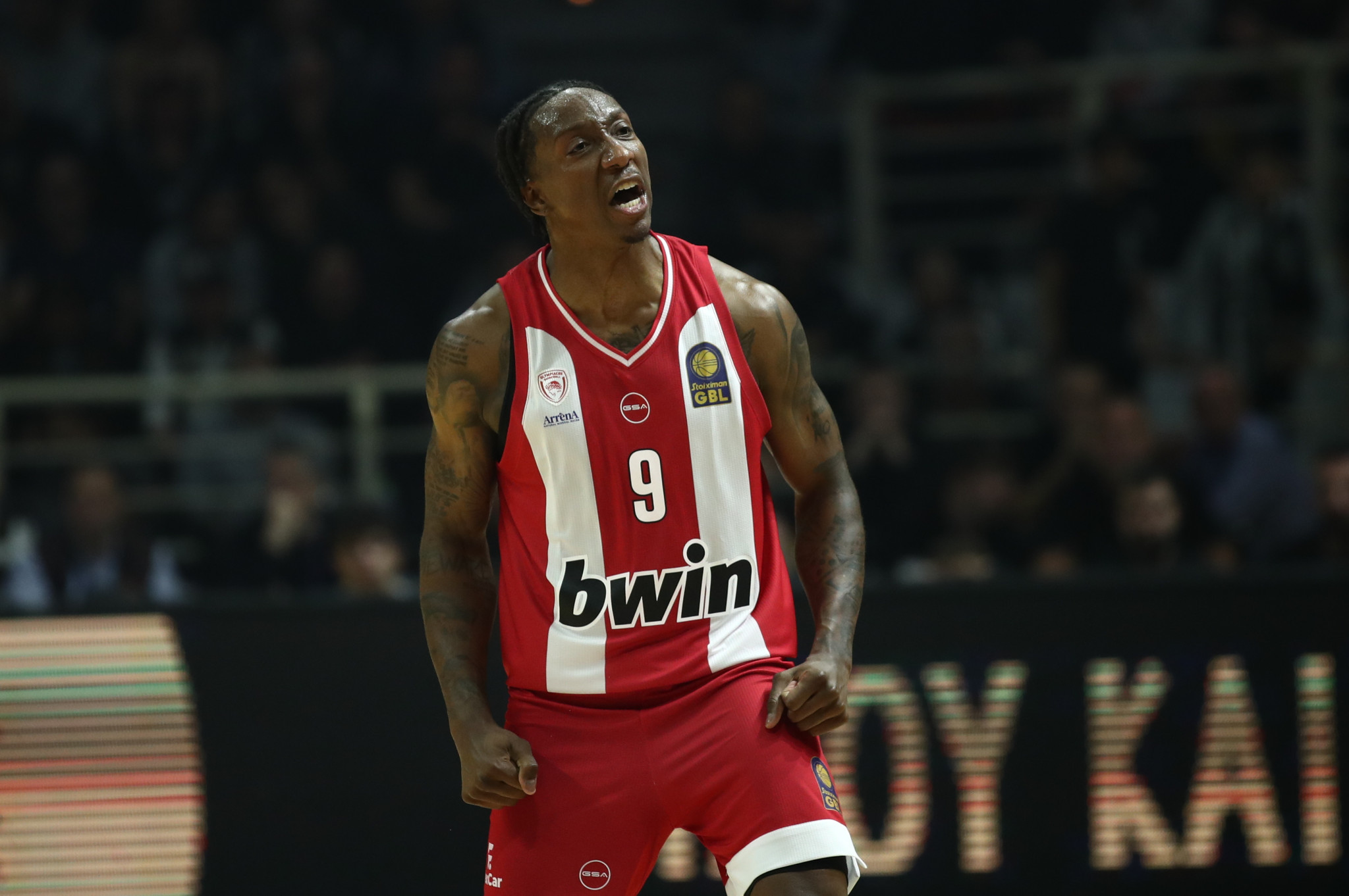 Με τρομερό Λι πέρασε από τον «Πυλαία» ο Ολυμπιακός για το 8/8 στην GBL