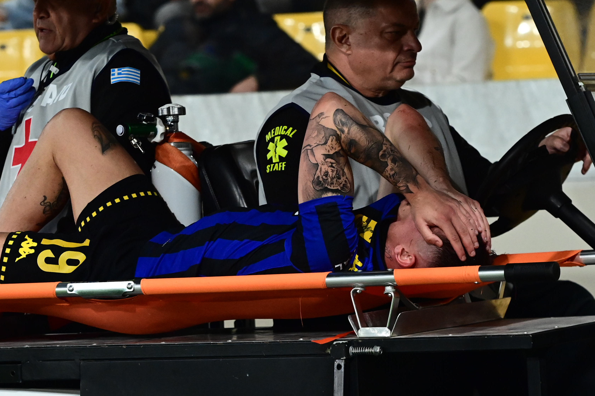 Κάκωση στο μετατάρσιο ο Αλφαρέλα, στο γύψο το πόδι του