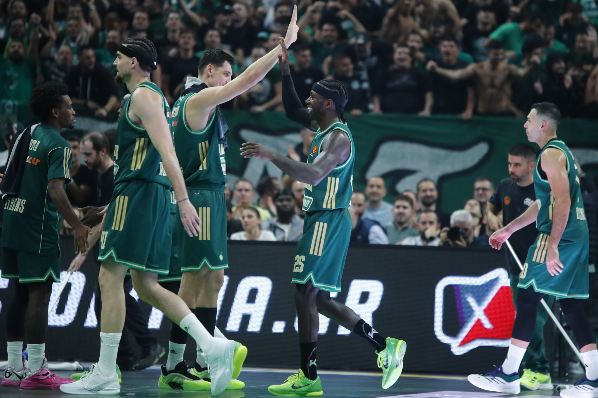 Το αδιανόητο τρίτο δεκάλεπτο του Παναθηναϊκού που «τελείωσε» την Παρτίζαν: Σερί 25-6 και απίθανη άμυνα