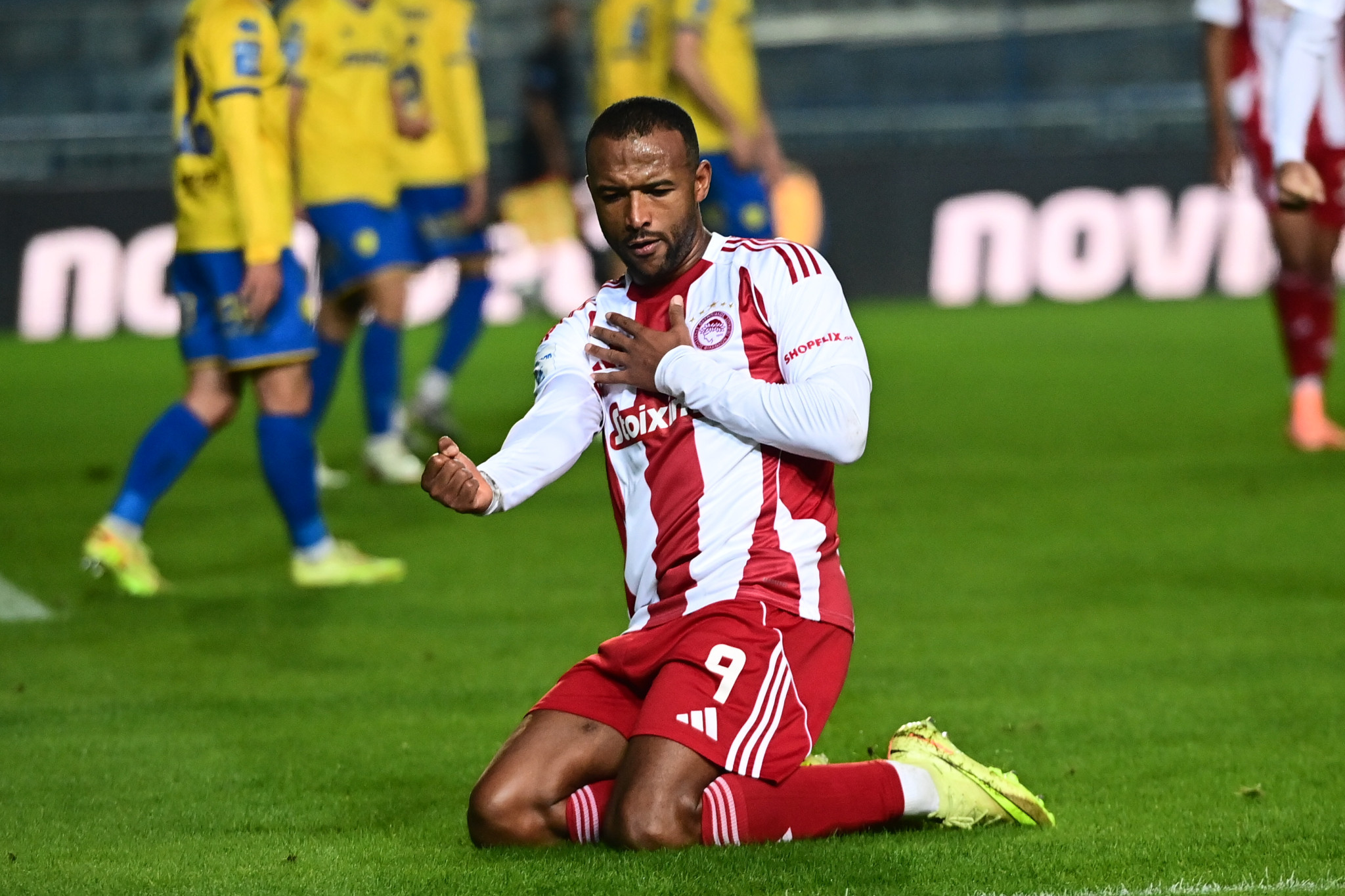 Με «λυτρωτή» τον... συνήθη ύποπτο Ελ Κααμπί, ο νωχελικός Ολυμπιακός πέρασε από το Αγρίνιο