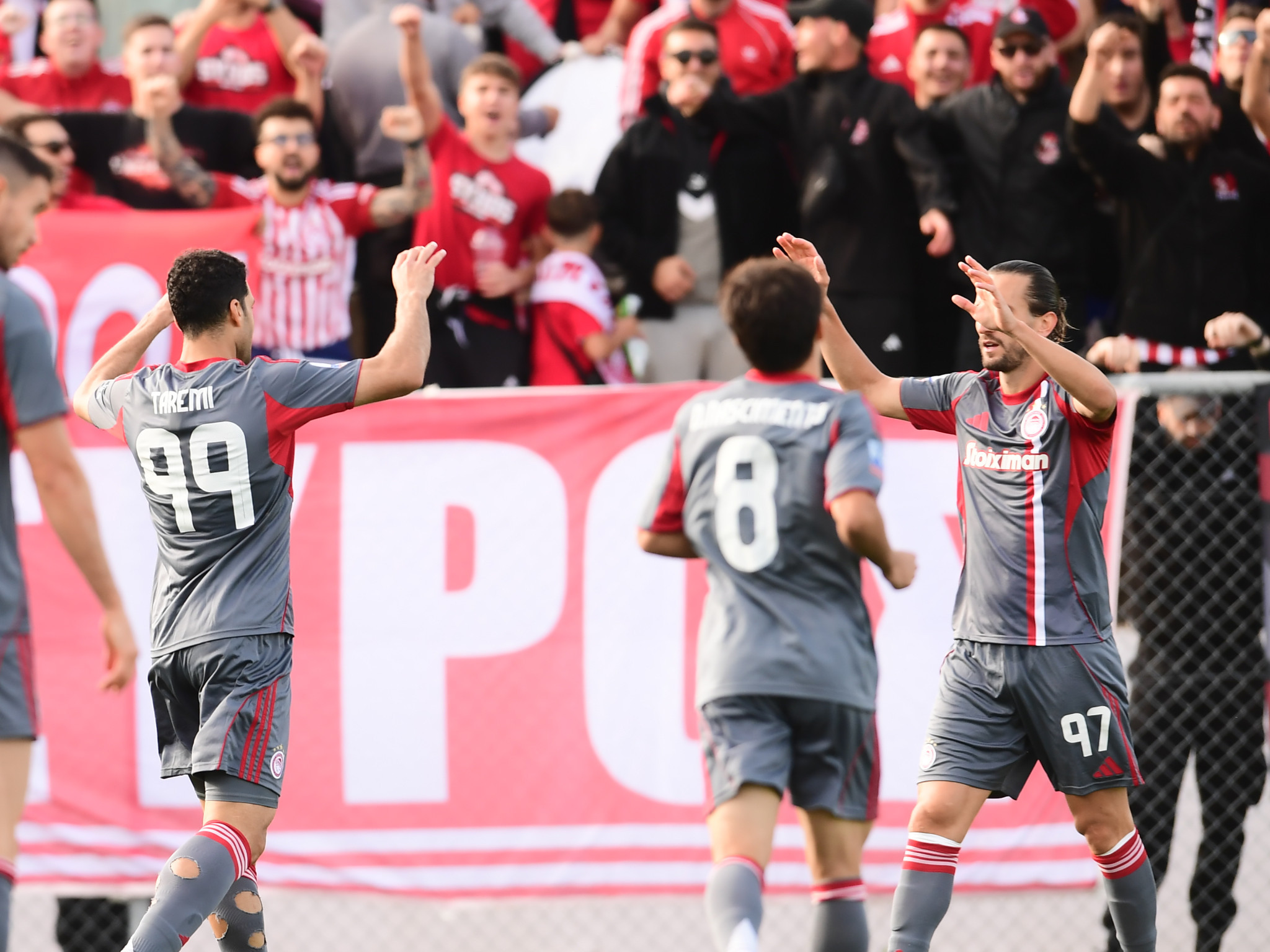 Τρίτο γκολ ο Ολυμπικός ξανά με τον Γιαζίτζι (video)