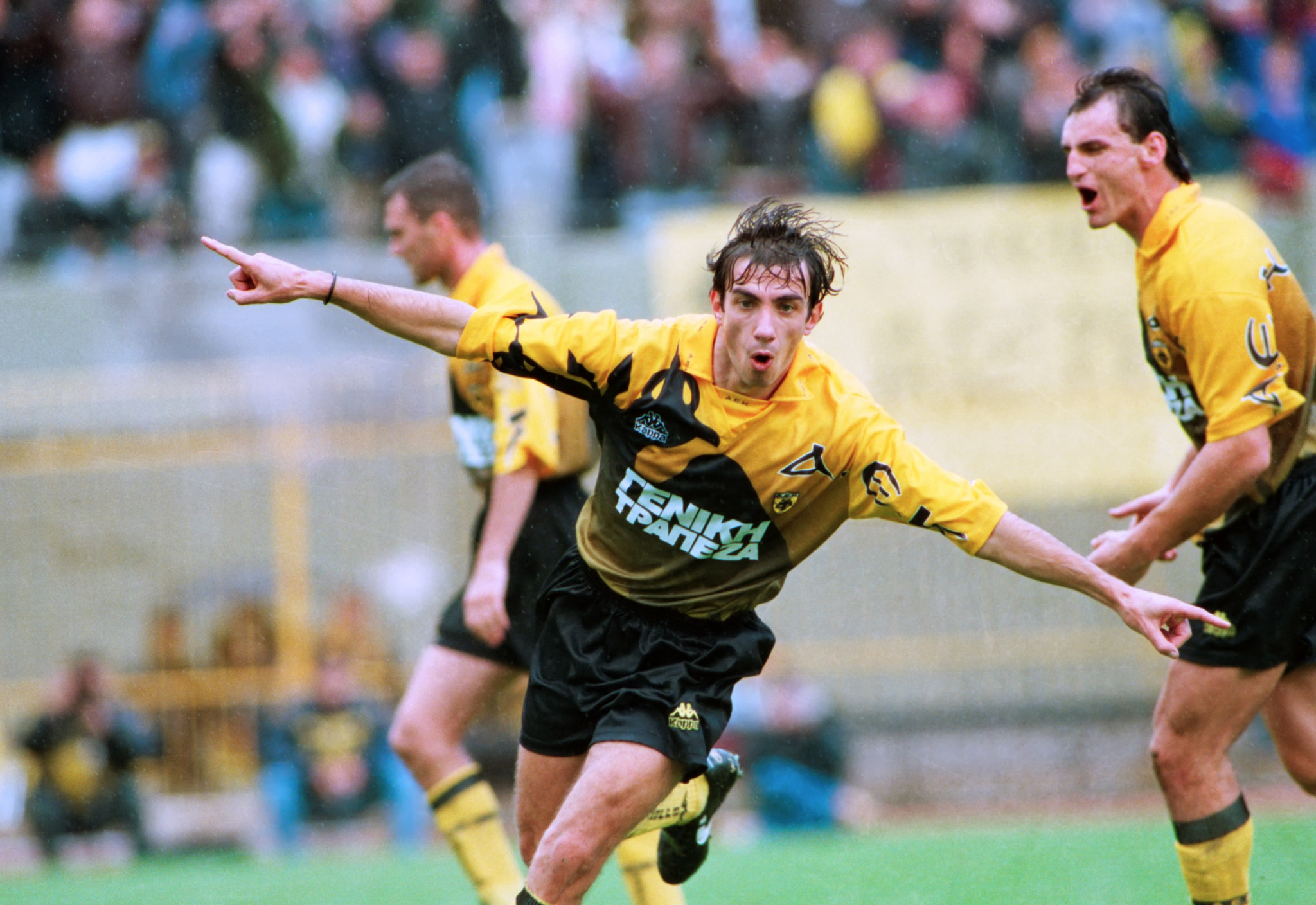 Ο Βασίλης Μπορμπόκης στη Νέα Φιλαδέλφεια για φωτογραφίες και αυτόγραφα με τον κόσμο πριν τον Άρη