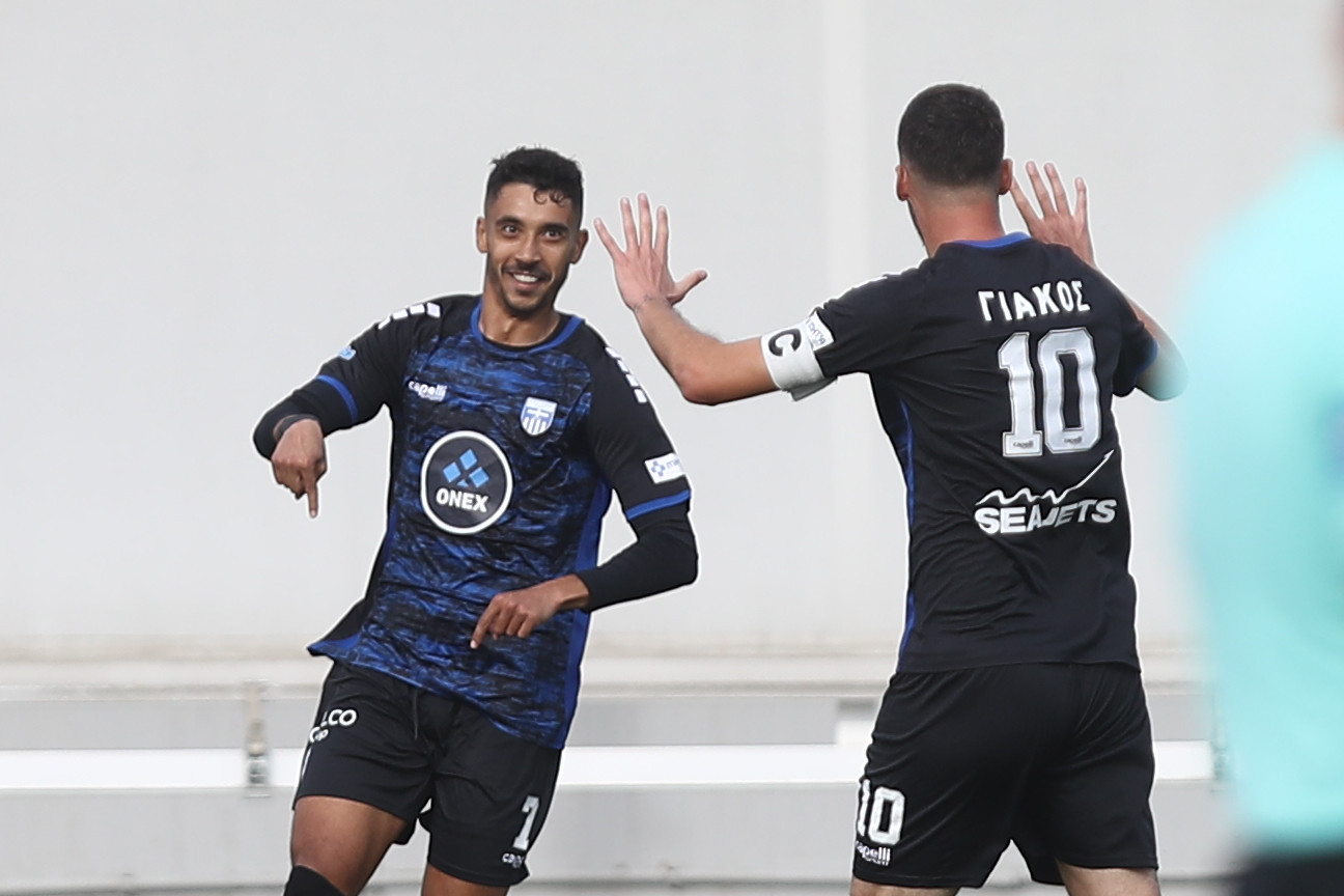 «Ζωντανή» για 4άδα η Ελλάς Σύρου - Μεγάλη νίκη επί της Athens Kallithea