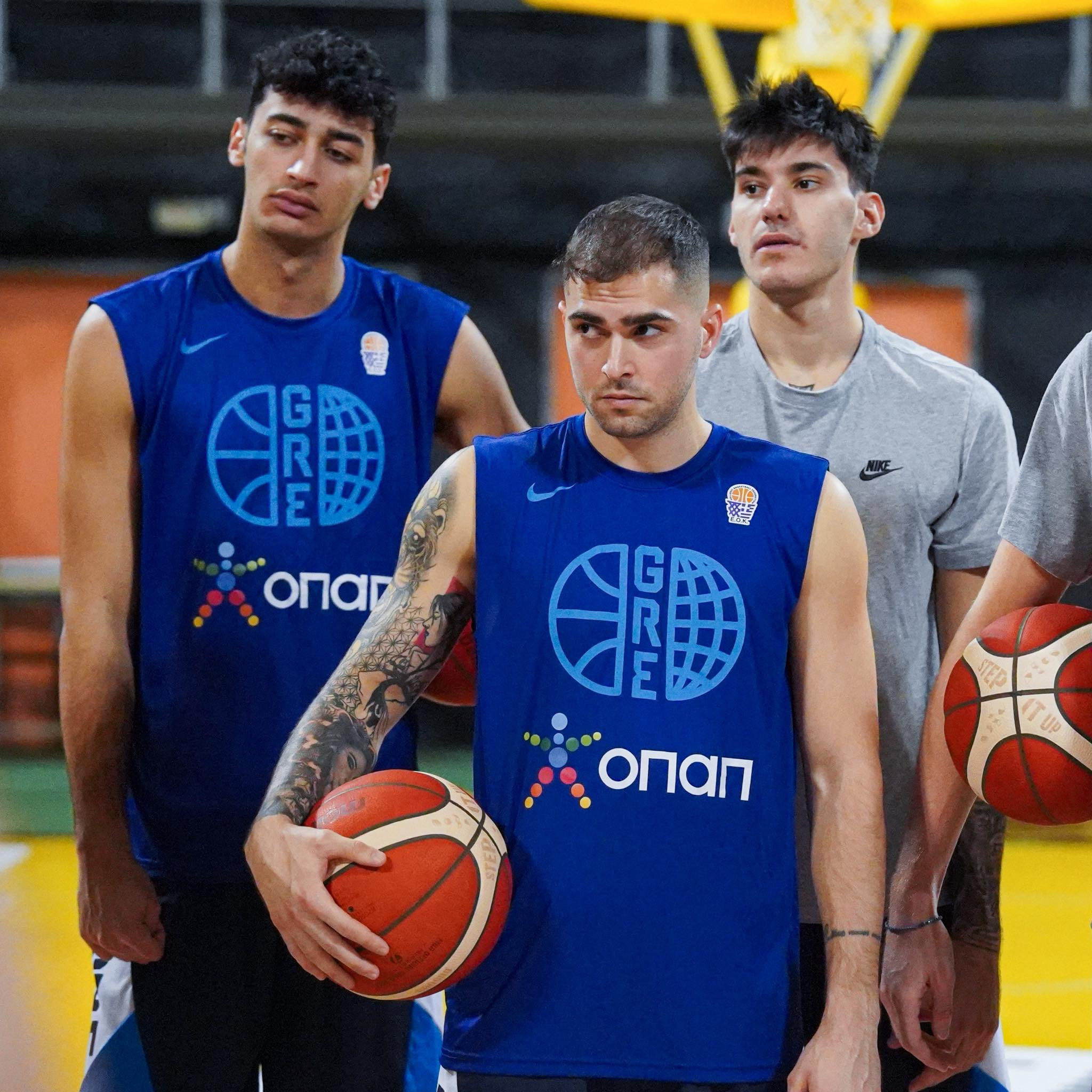 Στις κλήσεις του Σπανούλη για τα «παράθυρα» της FIBA ο Βασίλης Τολιόπουλος