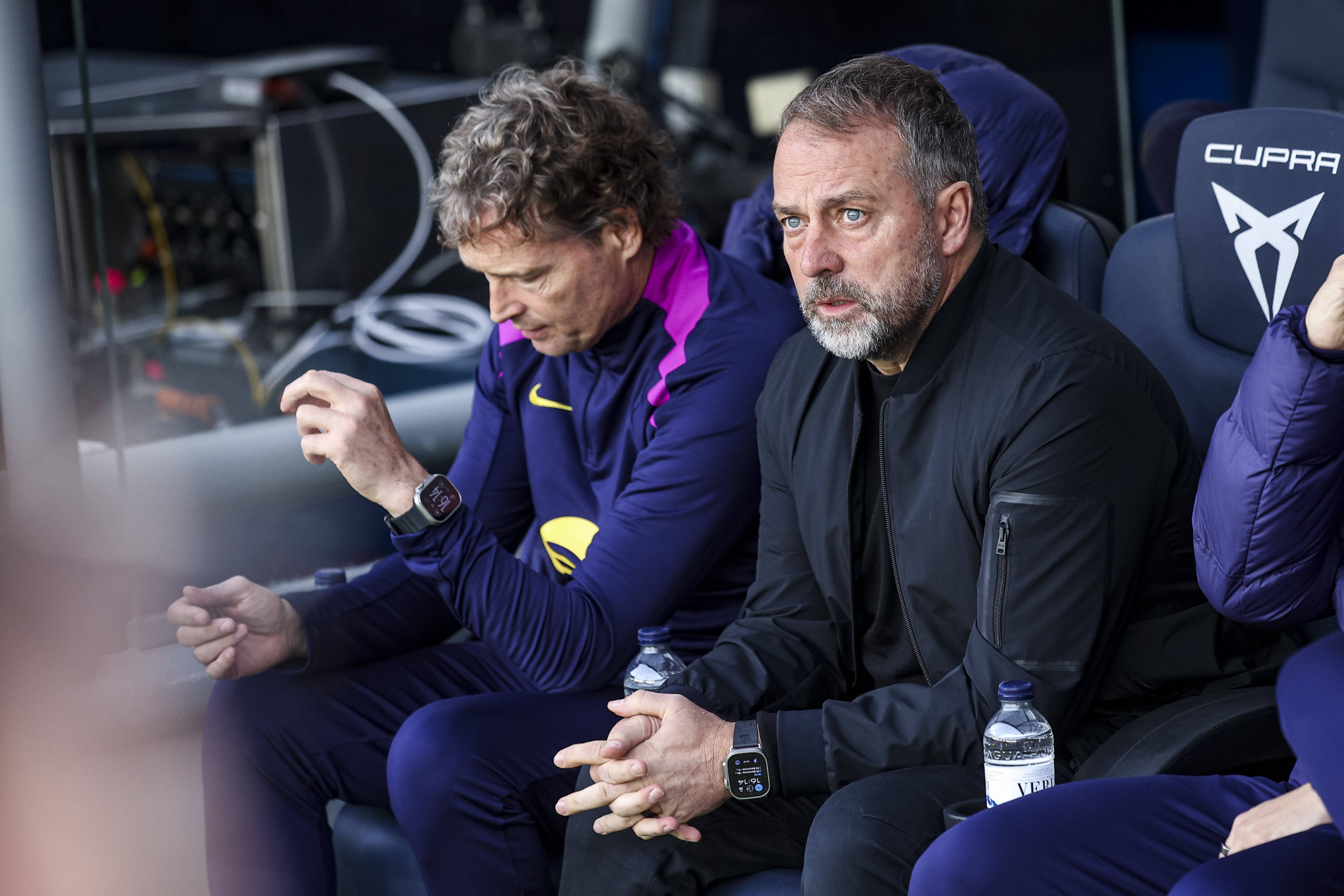 «Μια ανησυχητική εικόνα» - Γιατί ο Φλικ ήταν βουρκωμένος στον πάγκο και τι είπε με τον Ραφίνια (video)