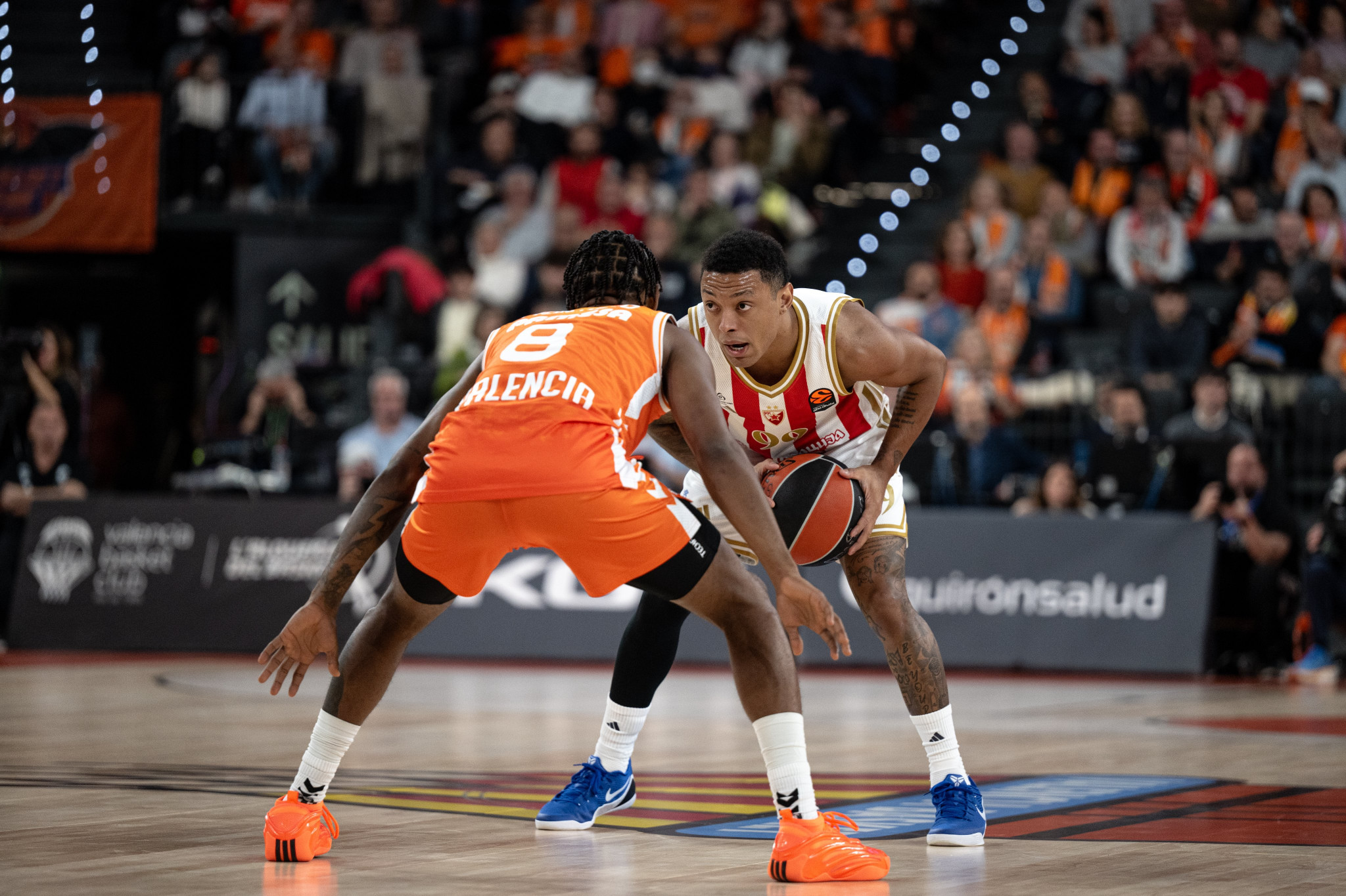 Έμεινε όρθια η Βαλένθια και «λύγισε» τον Ερυθρό Αστέρα