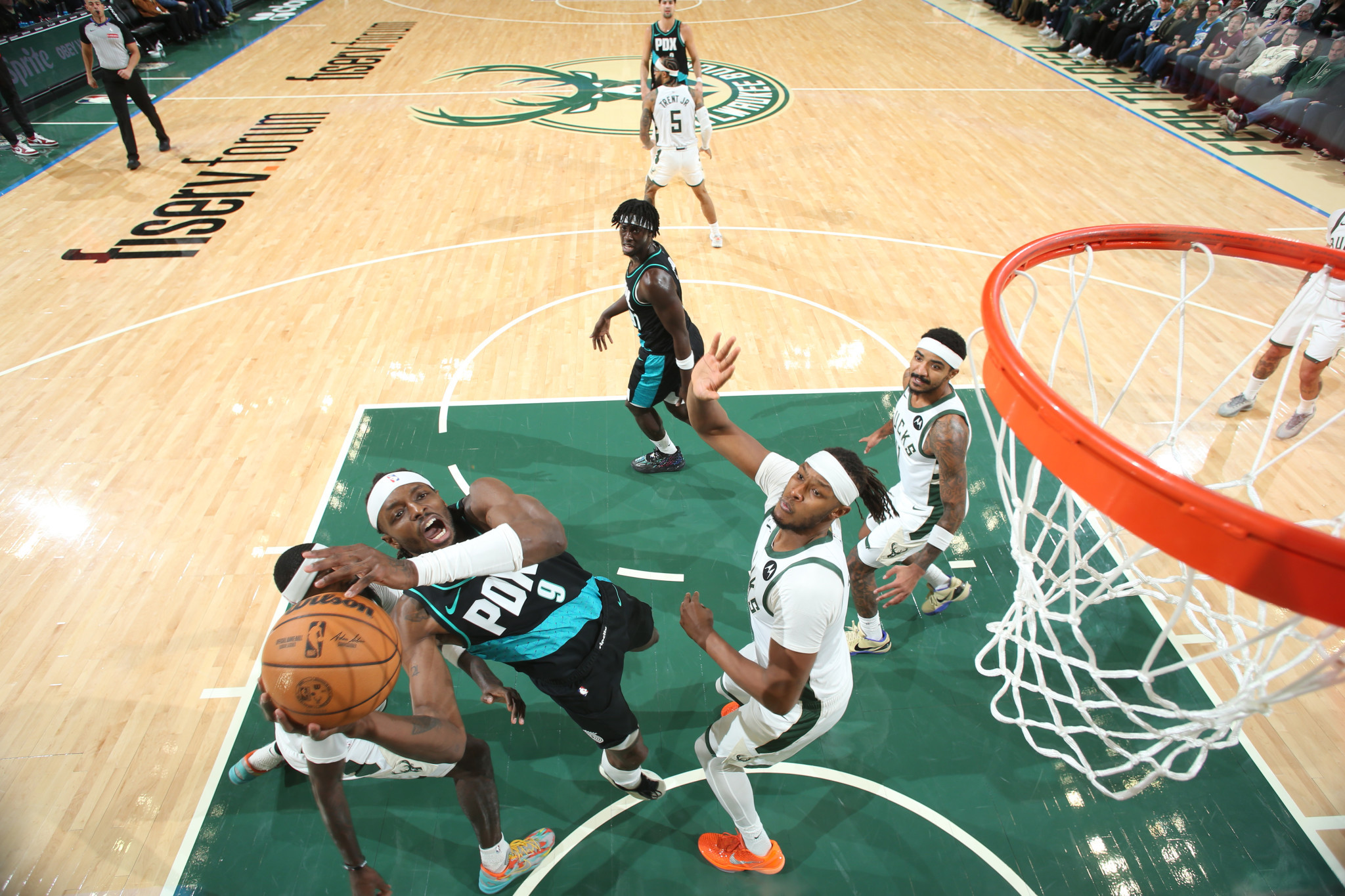 Δεν έχει σταματημό η «κατηφόρα» των Μπακς: Έλειπε ο Αντετοκούνμπο και οι Μπλέιζερς έκαναν... πάρτι