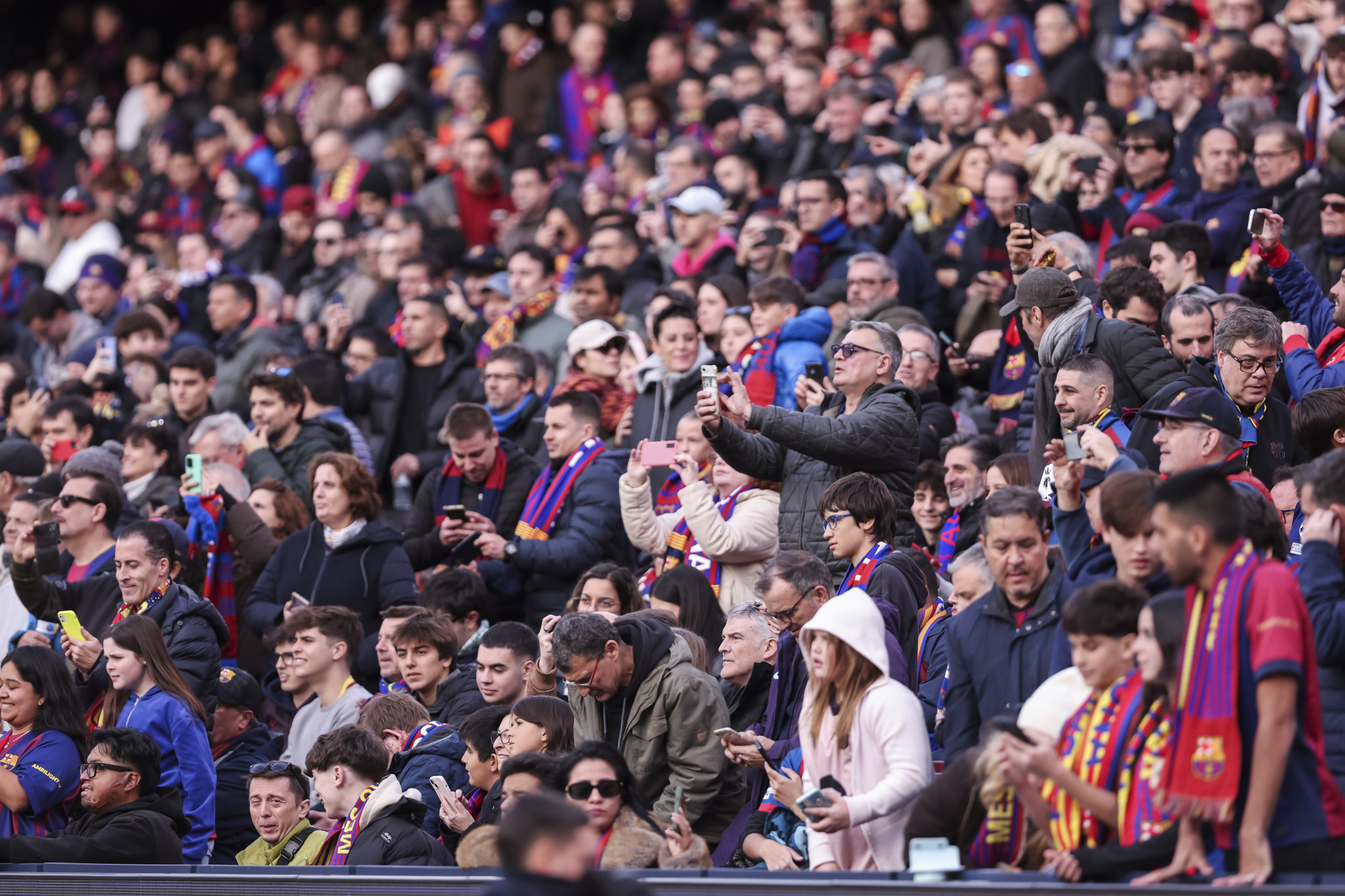 «Ξύπνησαν» μνήμες: Οι οπαδοί της Μπαρτσελόνα φώναζαν ρυθμικά το όνομα του Μέσι (video)