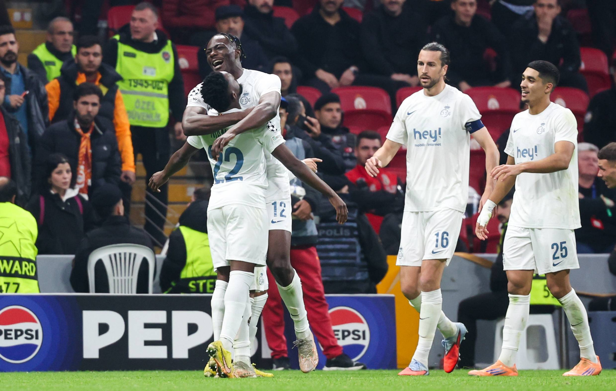 Έκανε την έκπληξη η Ουνιόν Σεν Ζιλουά - Πήρε μεγάλο «διπλό» κόντρα στη Γαλατασαράι