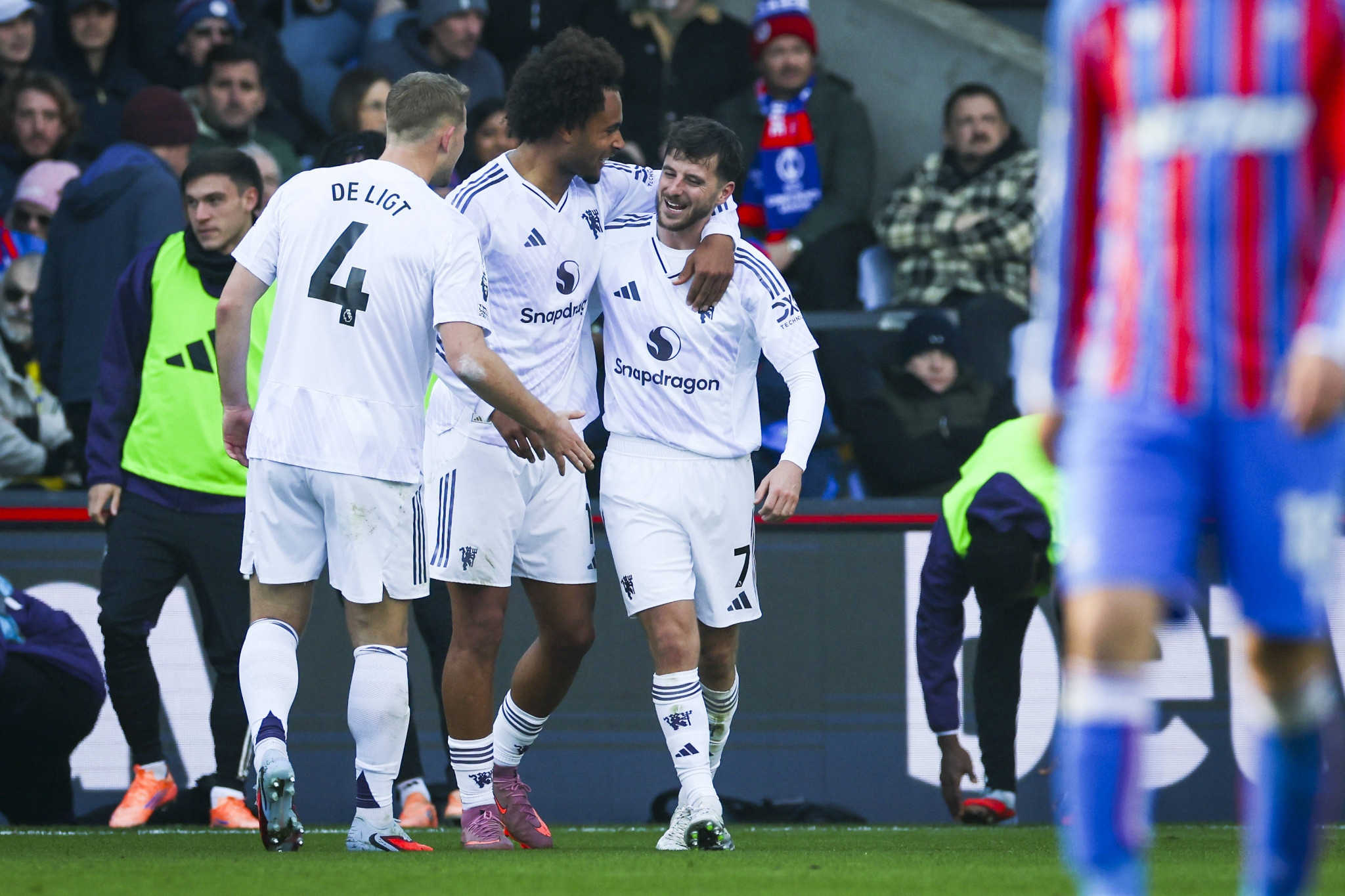 H Mάντσεστερ Γιουνάιτεντ «απέδρασε» από το Λονδίνο και επέστρεψε στις νίκες